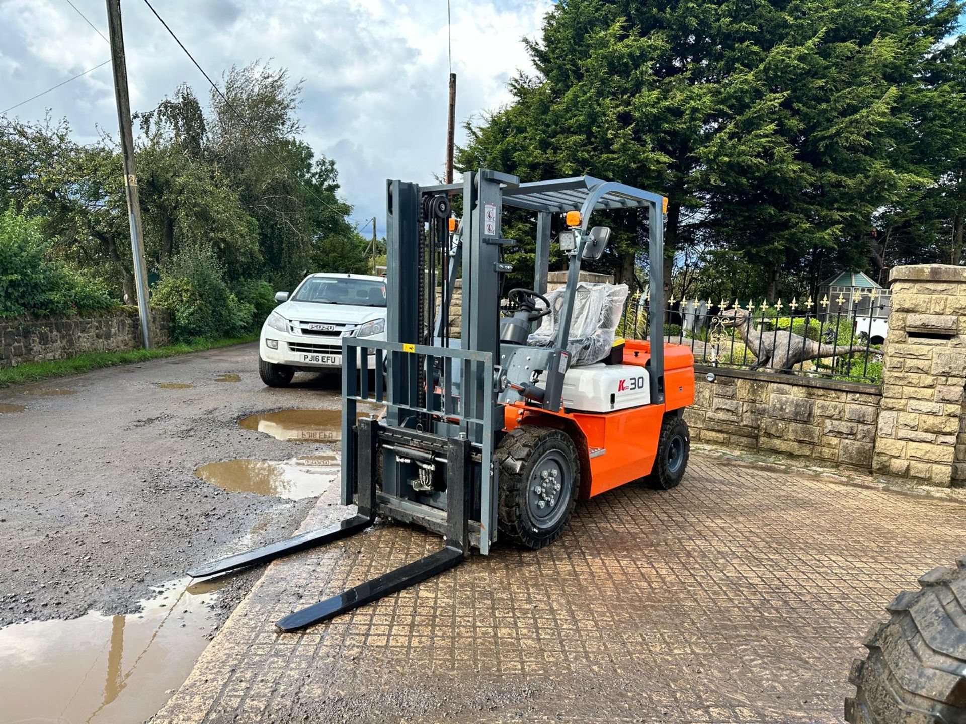 NEW/UNUSED 2023 SURESTAC K30 3 TON DIESEL FORKLIFT *PLUS VAT*