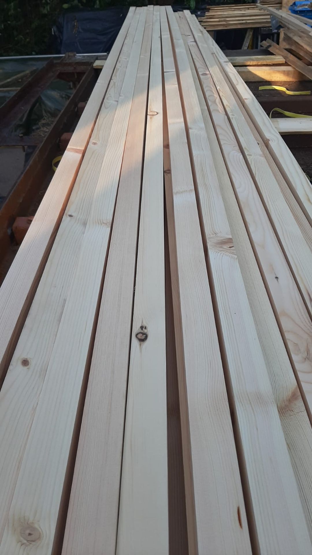 PLANED PINE TIMBER 30 x 3.6 40 x 40 *NO VAT* - Image 2 of 2