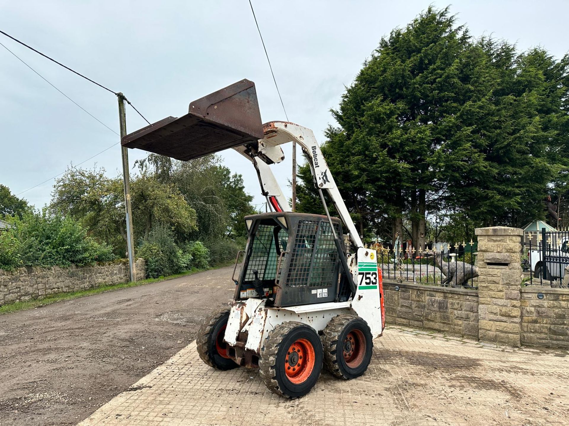 BOBCAT 753 WHEELED SKIDSTEER LOADER WITH BUCKET *PLUS VAT* - Bild 3 aus 16