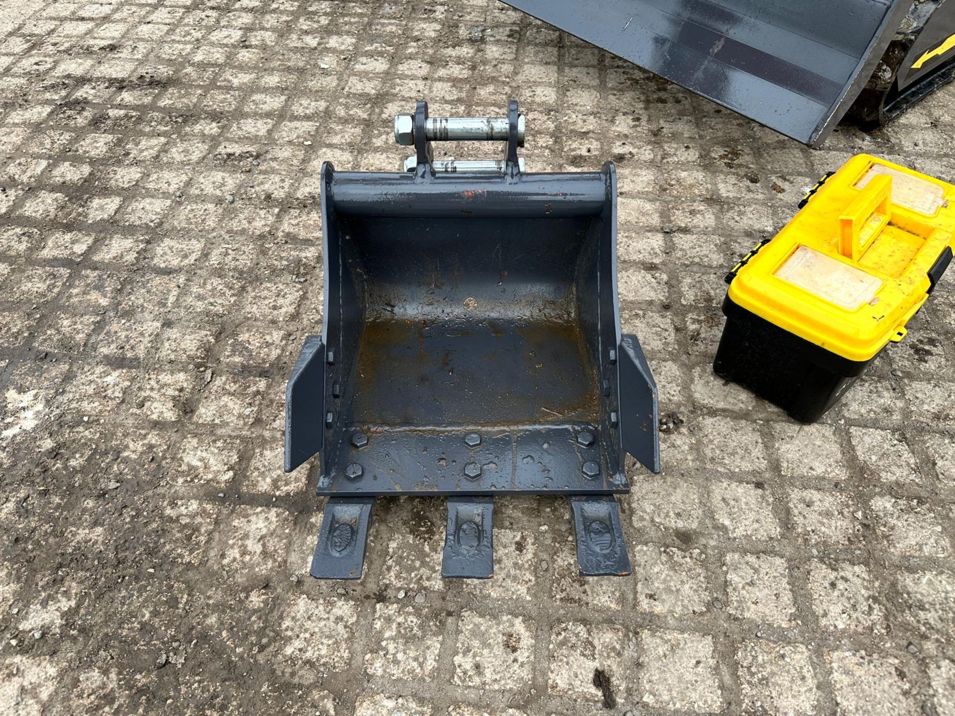 NEW/UNUSED 2023 SCHMELZER ME12 MINI EXCAVATOR WITH POSTHOLE AND BUCKET *PLUS VAT* - Bild 14 aus 19