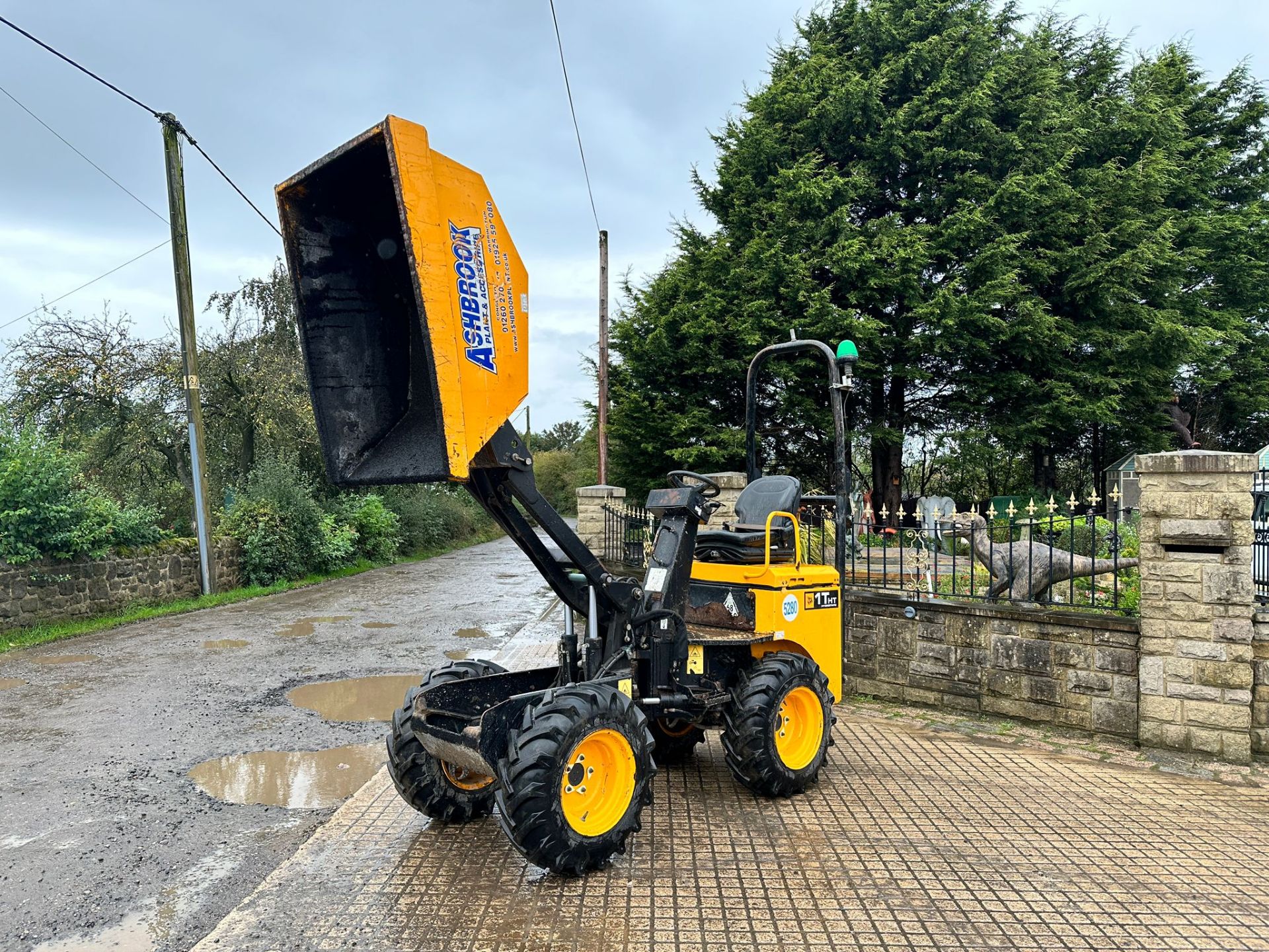 2017 JCB 1THT 1 TON HIGH TIP DUMPER *PLUS VAT* - Image 3 of 18