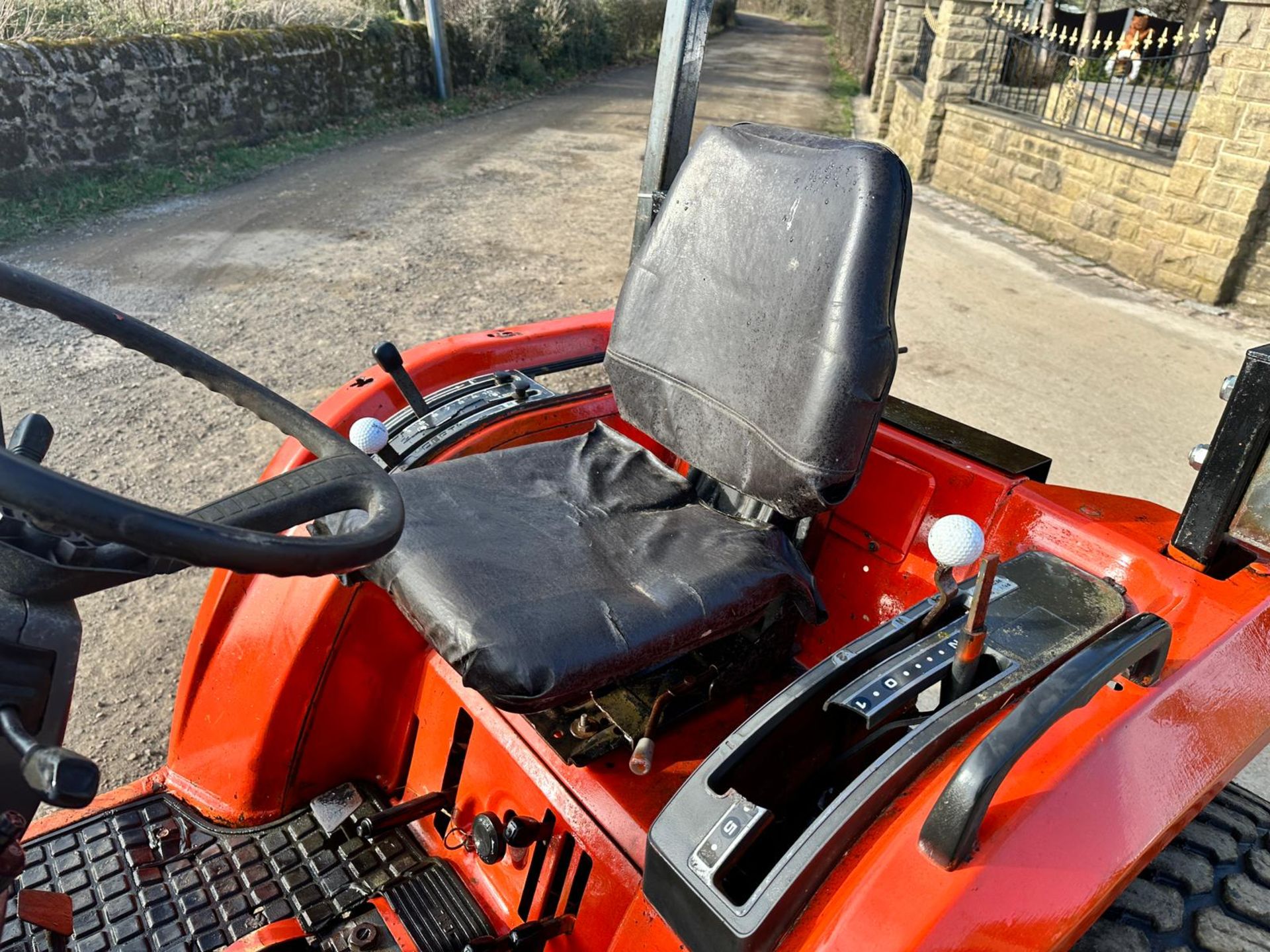 Kubota ST30 30HP 4WD Compact Tractor *PLUS VAT* - Image 10 of 14