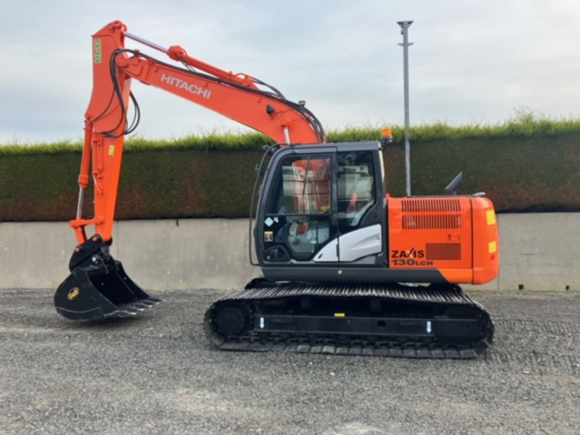 2016 Zaxis Zx 130/5 EXCAVATOR - Image 2 of 24