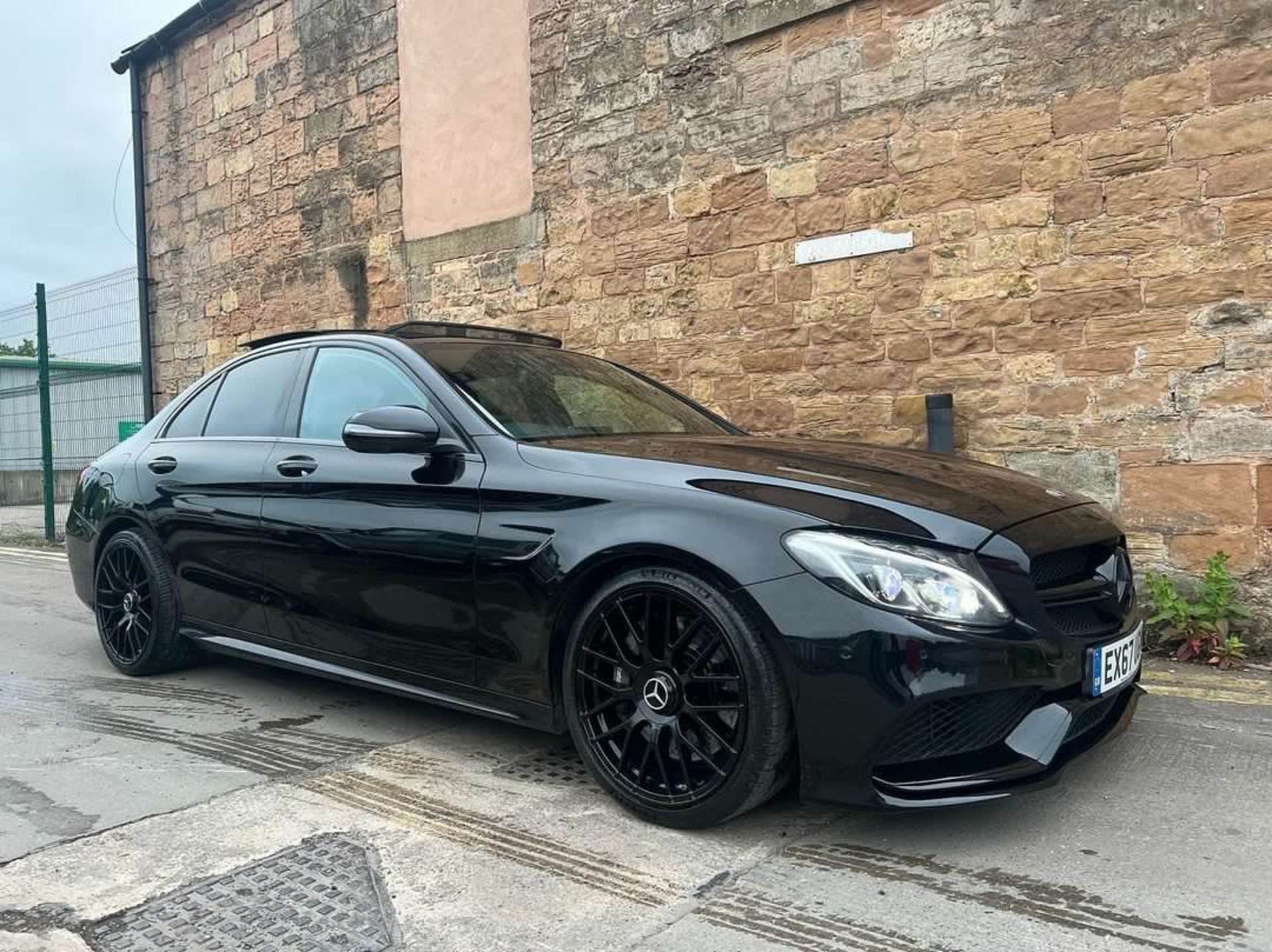 2017 MERCEDES-BENZ AMG C63 PREMIUM AUTO BLACK SALOON *NO VAT* LOWERED RESERVE!