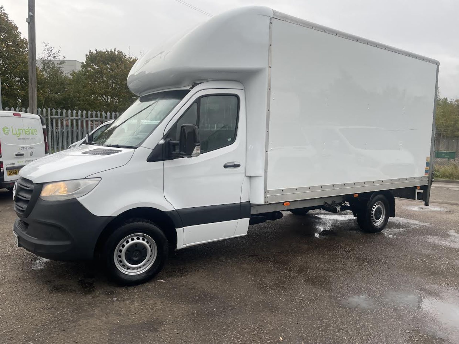 2018 MERCEDES-BENZ SPRINTER 314 CDI WHITE CHASSIS CAB WITH TAIL LIFT *PLUS VAT* - Image 2 of 7
