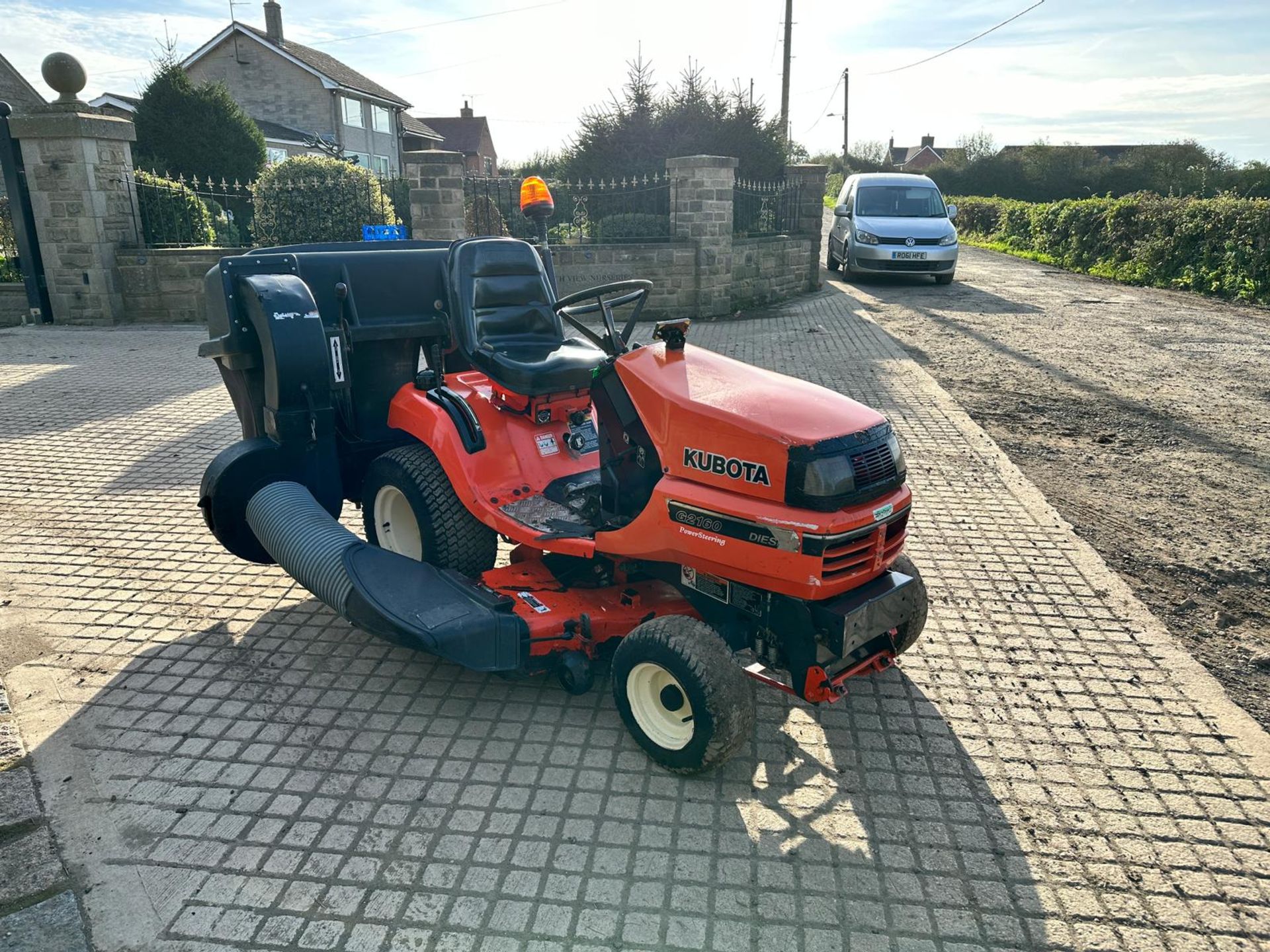 KUBOTA G2160 DIESEL RIDE ON MOWER WITH REAR COLLECTOR *PLUS VAT*