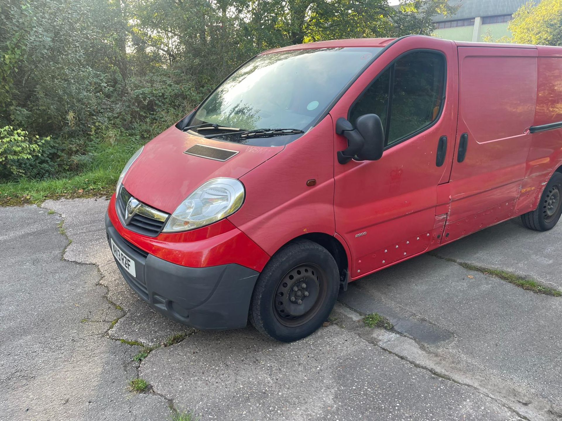 2013 VAUXHALL VIVARO 2900 ECOFLEX CDTI LWB RED PANEL VAN *NO VAT* - Image 3 of 17