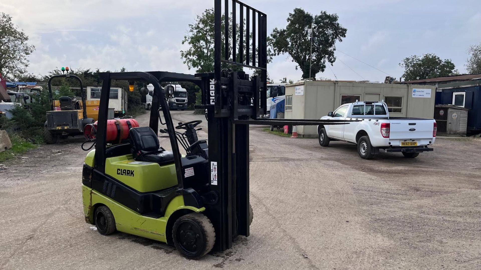 Clarke 2.5 Ton Gas Forklift *PLUS VAT*