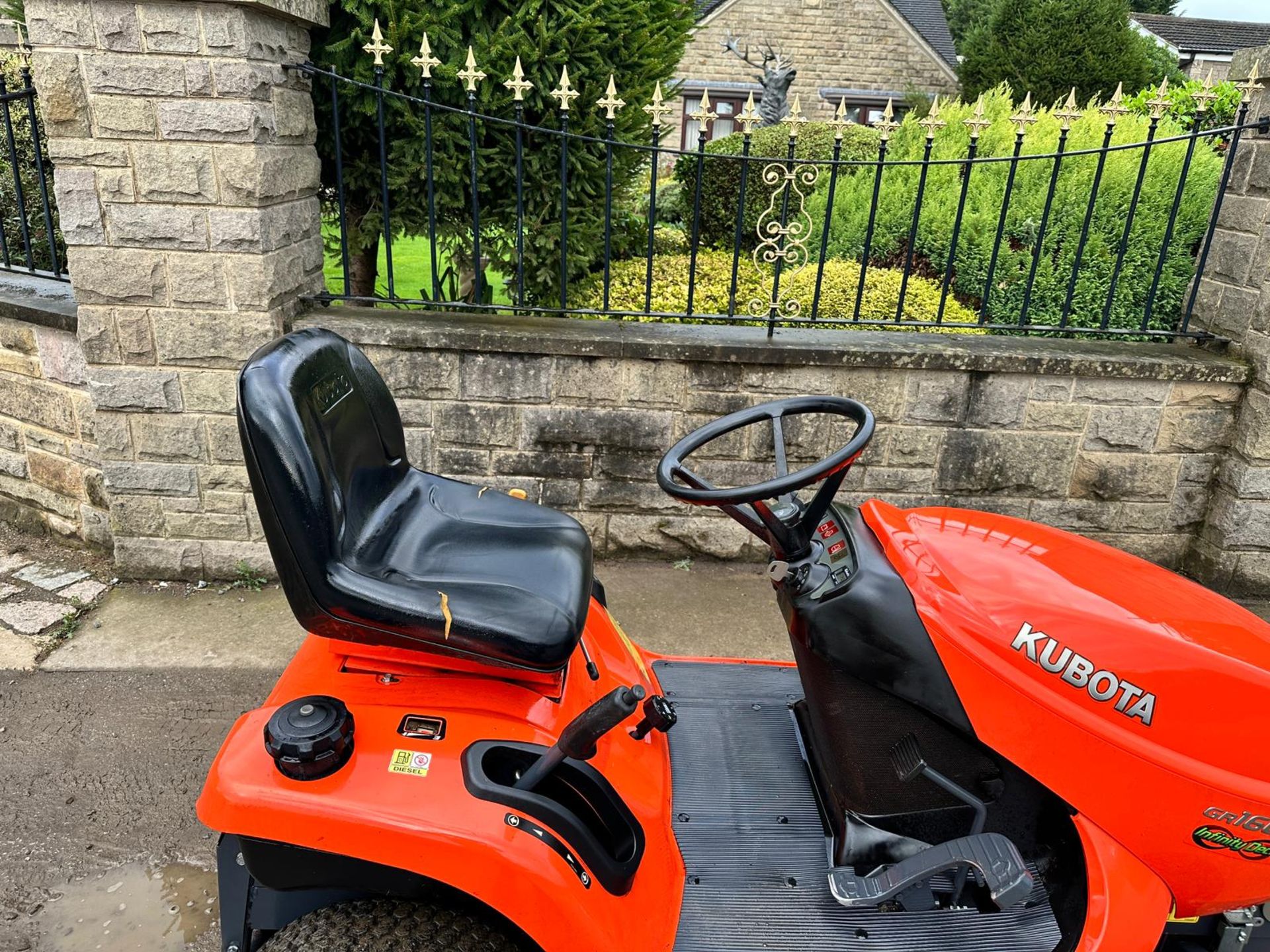 2018 KUBOTA GR1600 DIESEL RIDE ON MOWER *PLUS VAT* - Image 11 of 14