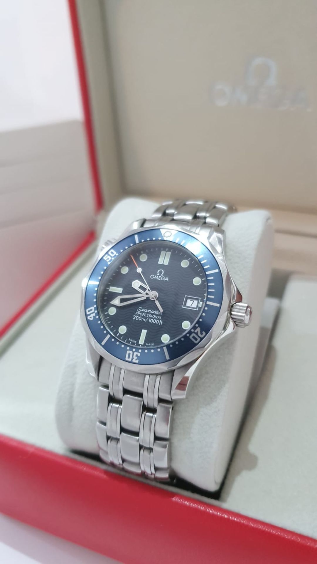 OMEGA SEAMASTER PROFESSIONAL 300m James Bond Navy Blue Wave Dial Swiss Mens Watch - Image 4 of 12