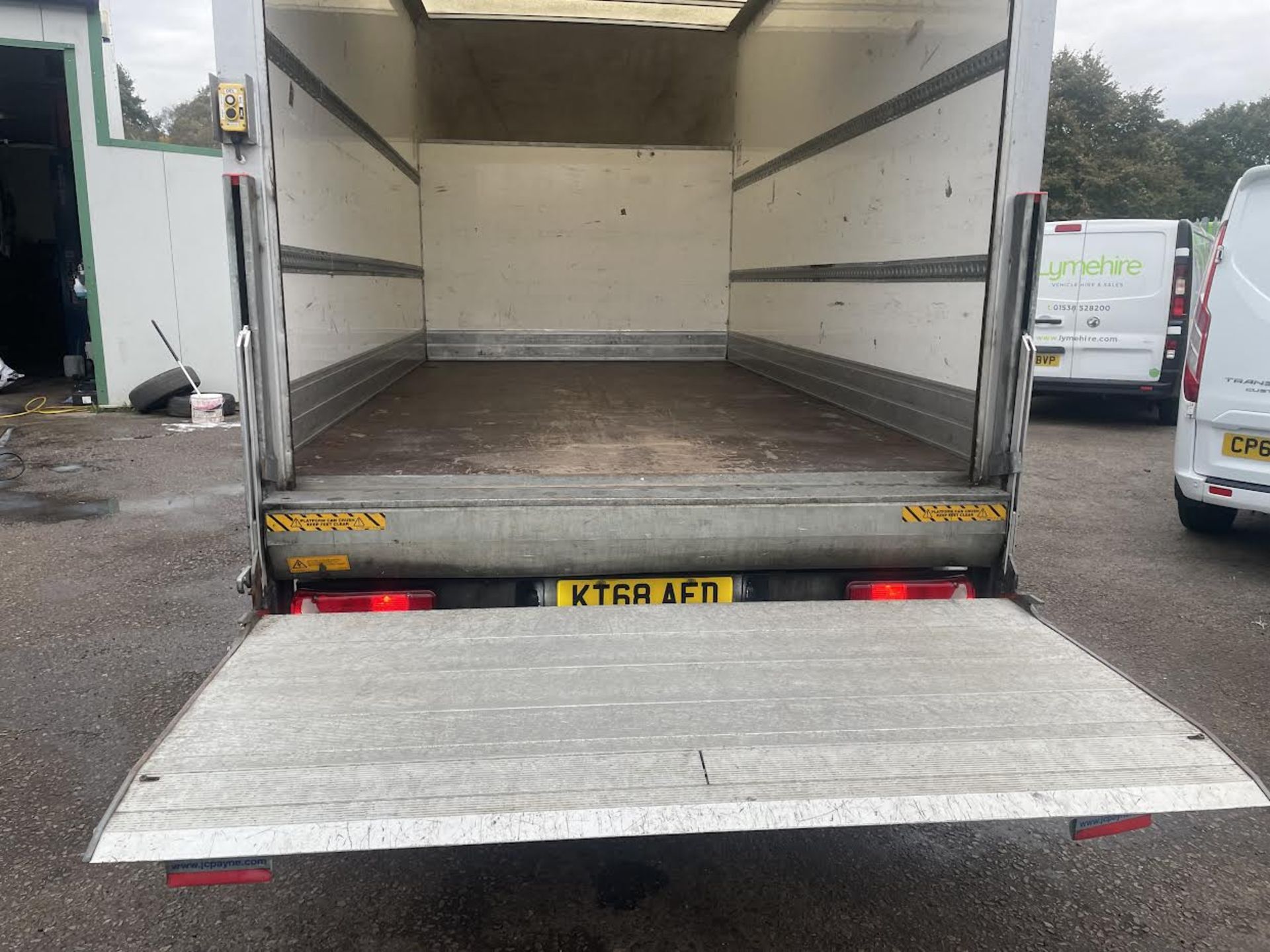 2018 MERCEDES-BENZ SPRINTER 314 CDI WHITE CHASSIS CAB WITH TAIL LIFT *PLUS VAT* - Image 4 of 7