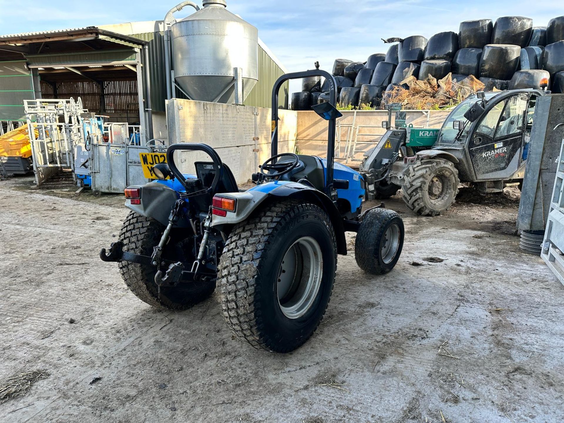 LANDINI MISTRAL 45 43HP 4WD COMPACT TRACTOR *PLUS VAT* - Image 8 of 15