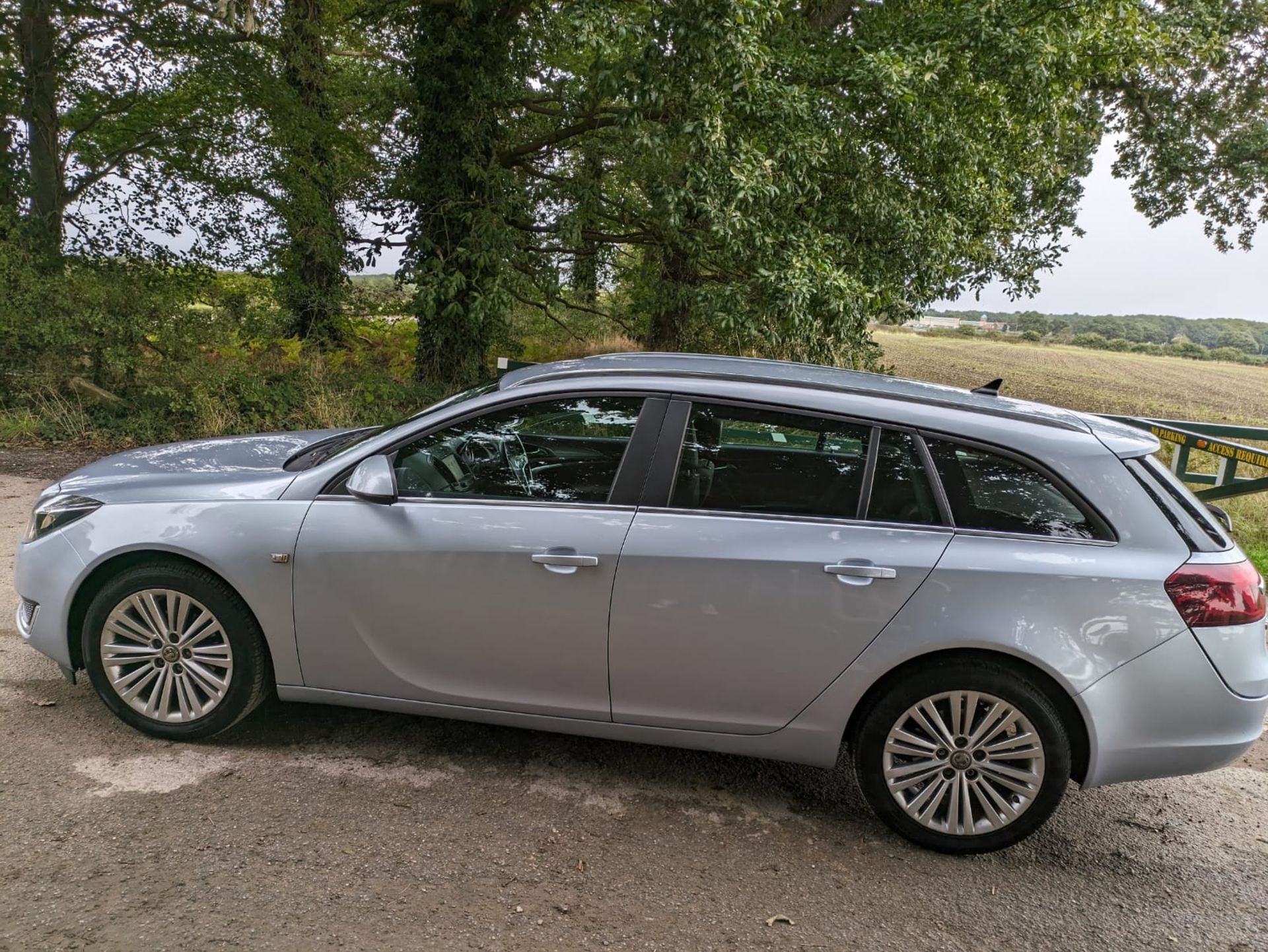 2015 VAUXHALL INSIGNIA DSIGN NAV CDTI ECO SS SILVER ESTATE *NO VAT* - Image 6 of 27