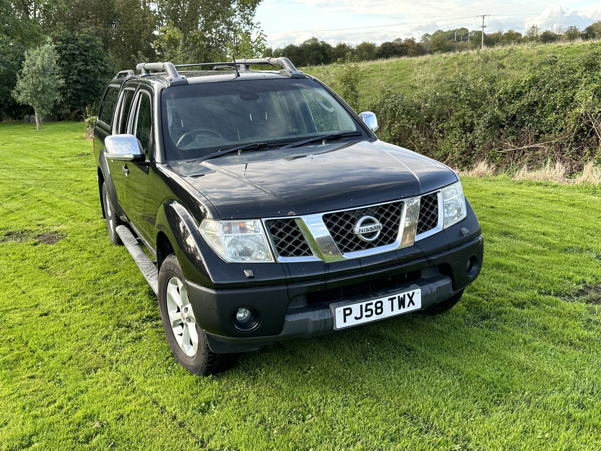 2009 NISSAN NAVARA OUTLAW D40 PICKUP WITH CARRYBOY TOP, TOWBAR 6SP AIR CON - Image 4 of 32