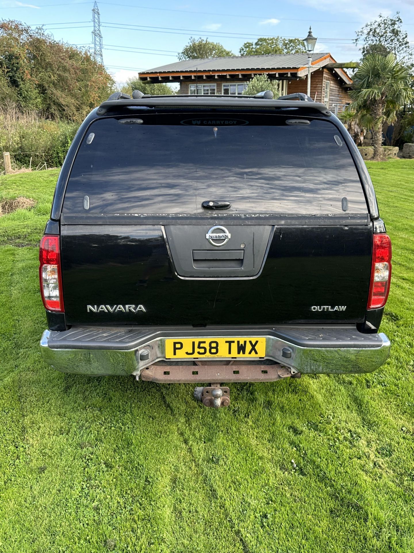 2009 NISSAN NAVARA OUTLAW D40 PICKUP WITH CARRYBOY TOP, TOWBAR 6SP AIR CON - Image 6 of 32