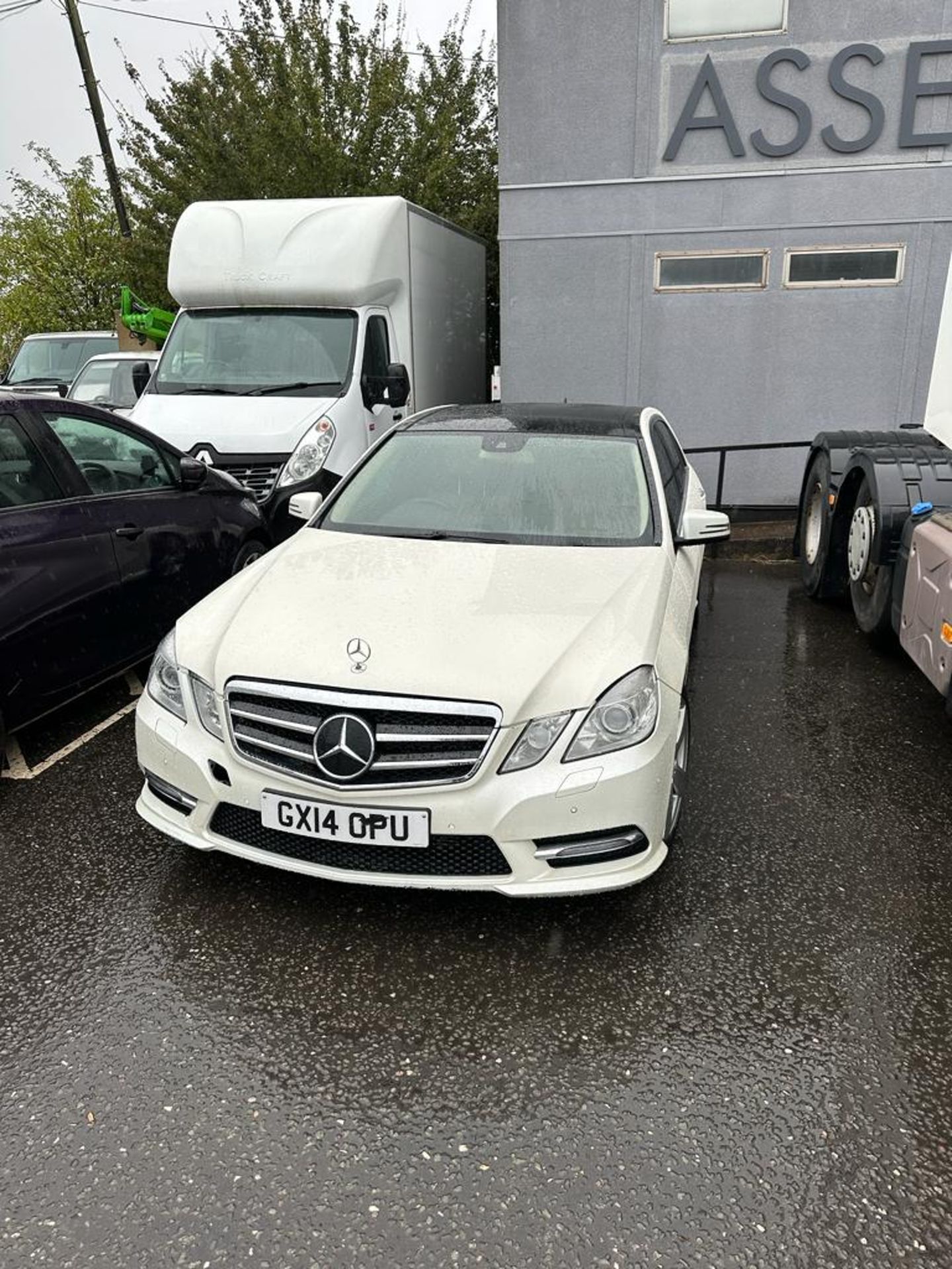 2014 MERCEDES-BENZ E300 BLUETEC HYBRID AUTO WHITE SALOON - NON RUNNER *NO VAT* - Image 2 of 18