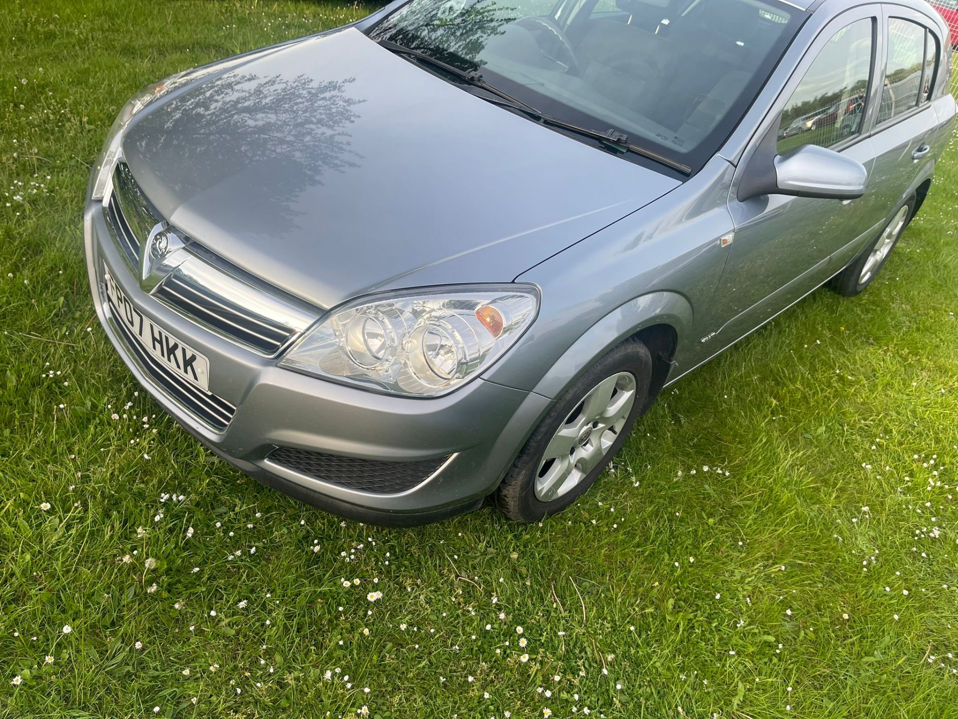 2007/07 REG VAUXHALL ASTRA CLUB TWINPORT 1.4 PETROL MANUAL HATCHBACK, SHOWING 2 FORMER KEEPERS - Image 2 of 7