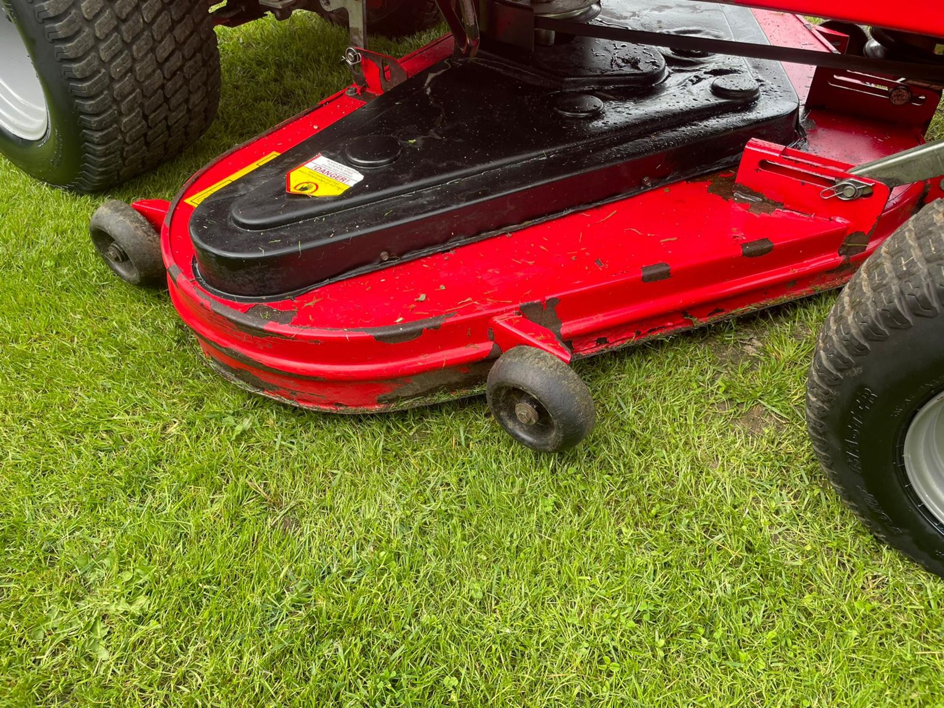 Countax K18-50 Ride On Lawn Mower *NO VAT* - Image 7 of 11