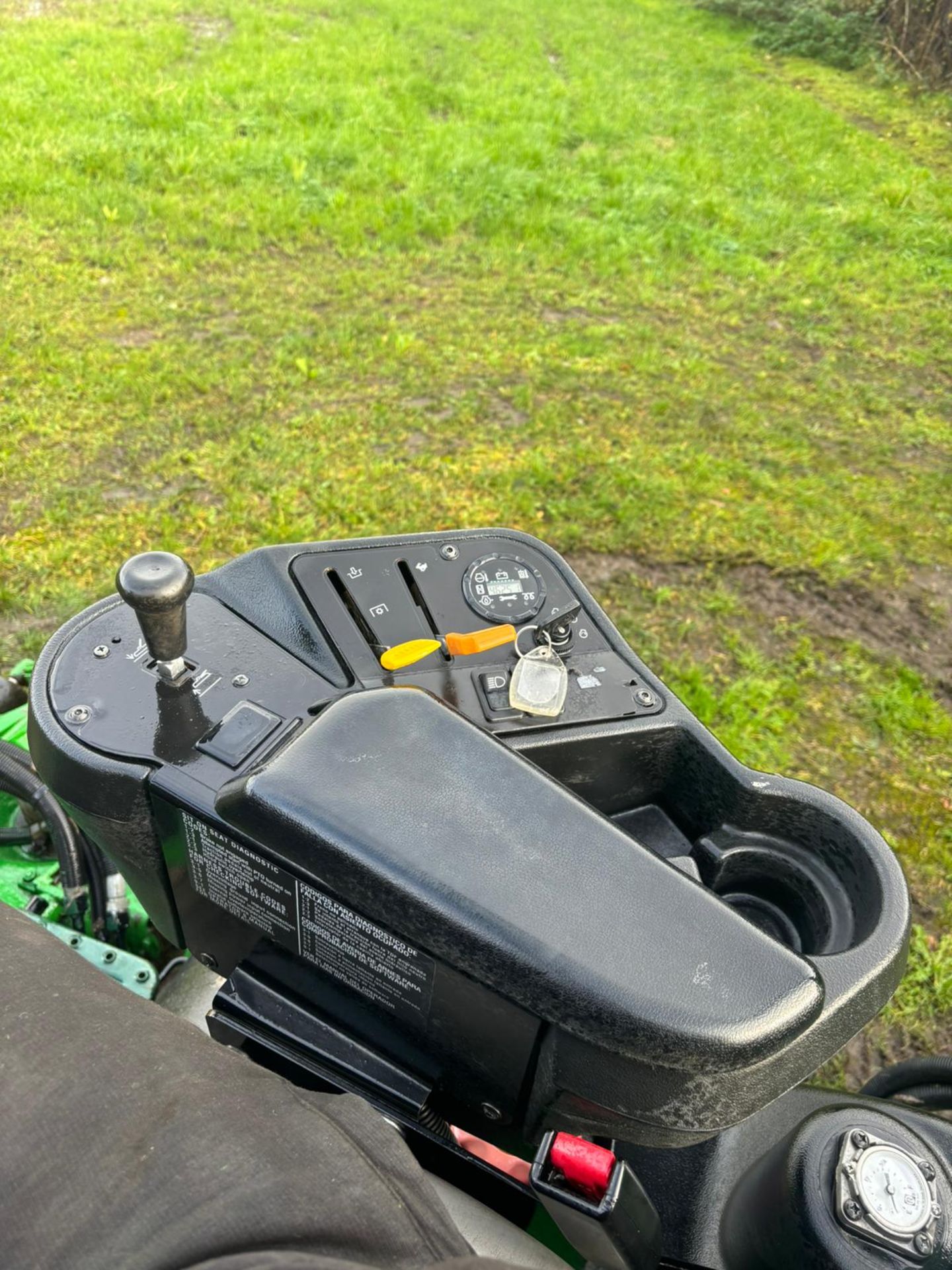 John Deere 8800 4WD Ride On Lawn Mower *PLUS VAT* - Image 15 of 15