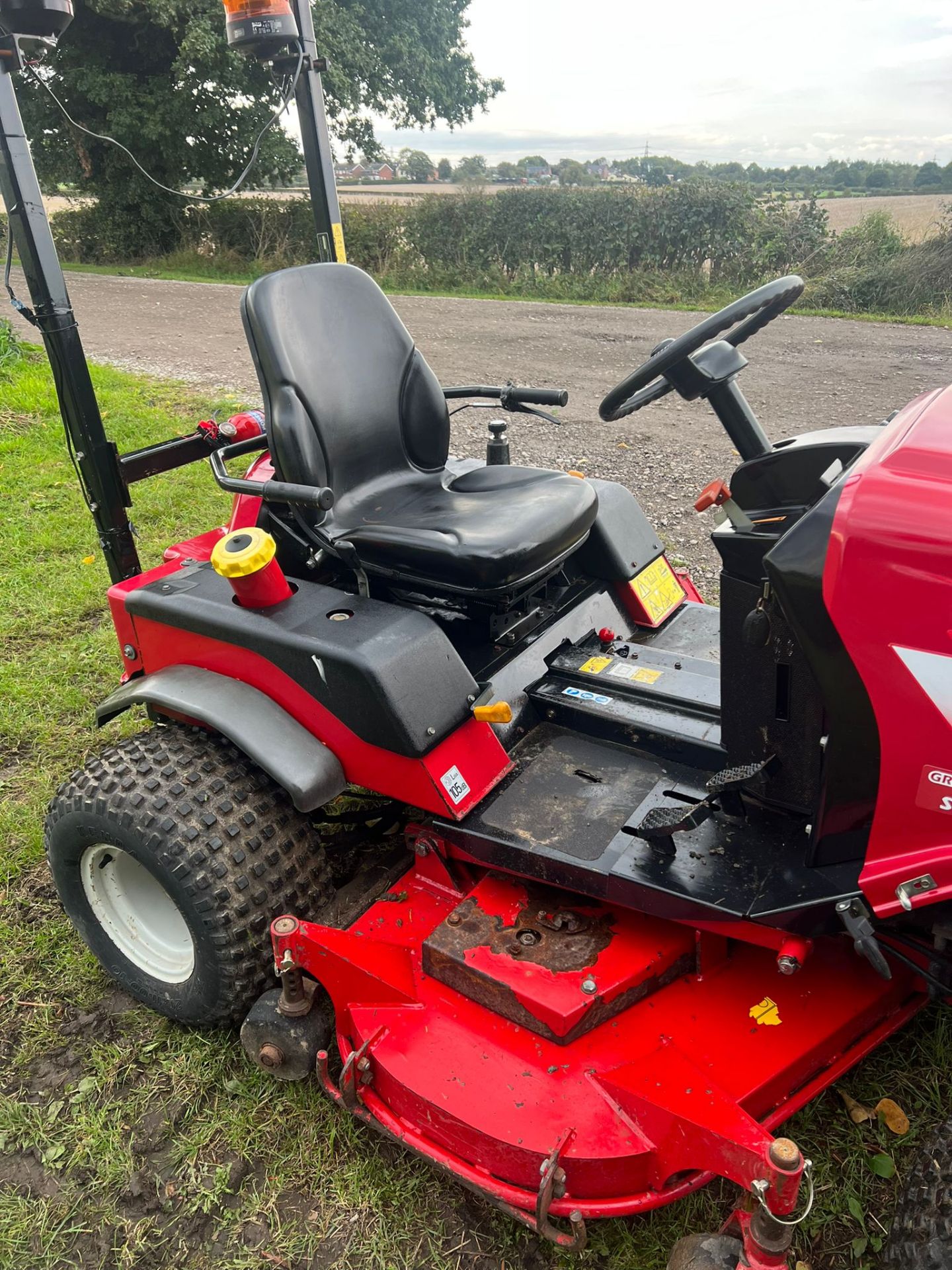 Shibaura SG280 Bank Ride On Lawn Mower *PLUS VAT* - Image 13 of 16