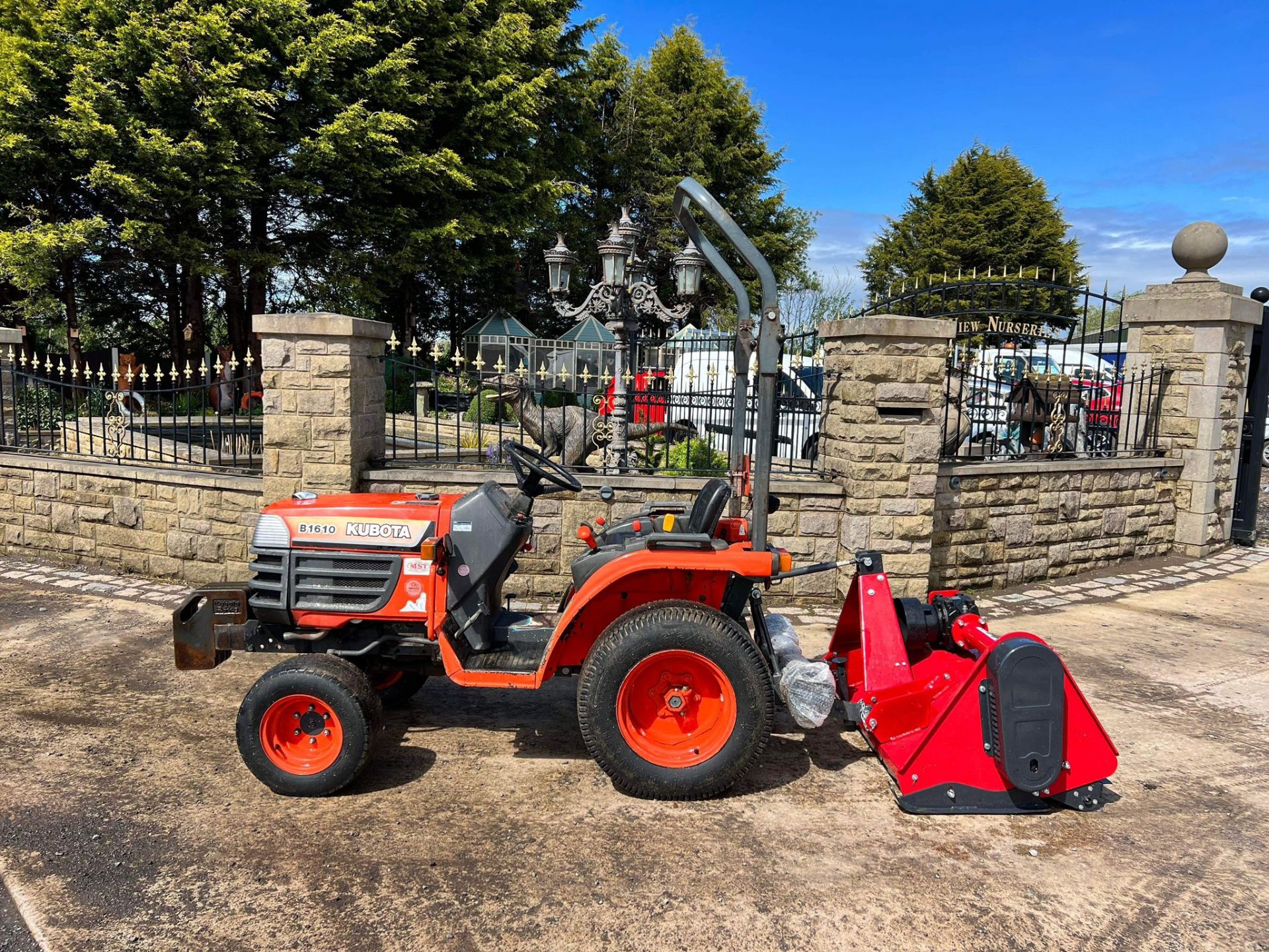 KUBOTA B1610 4WD COMPACT TRACTOR WITH NEW/UNUSED WINTON 1.25 METRE FLAIL MOWER *PLUS VAT* - Image 5 of 16