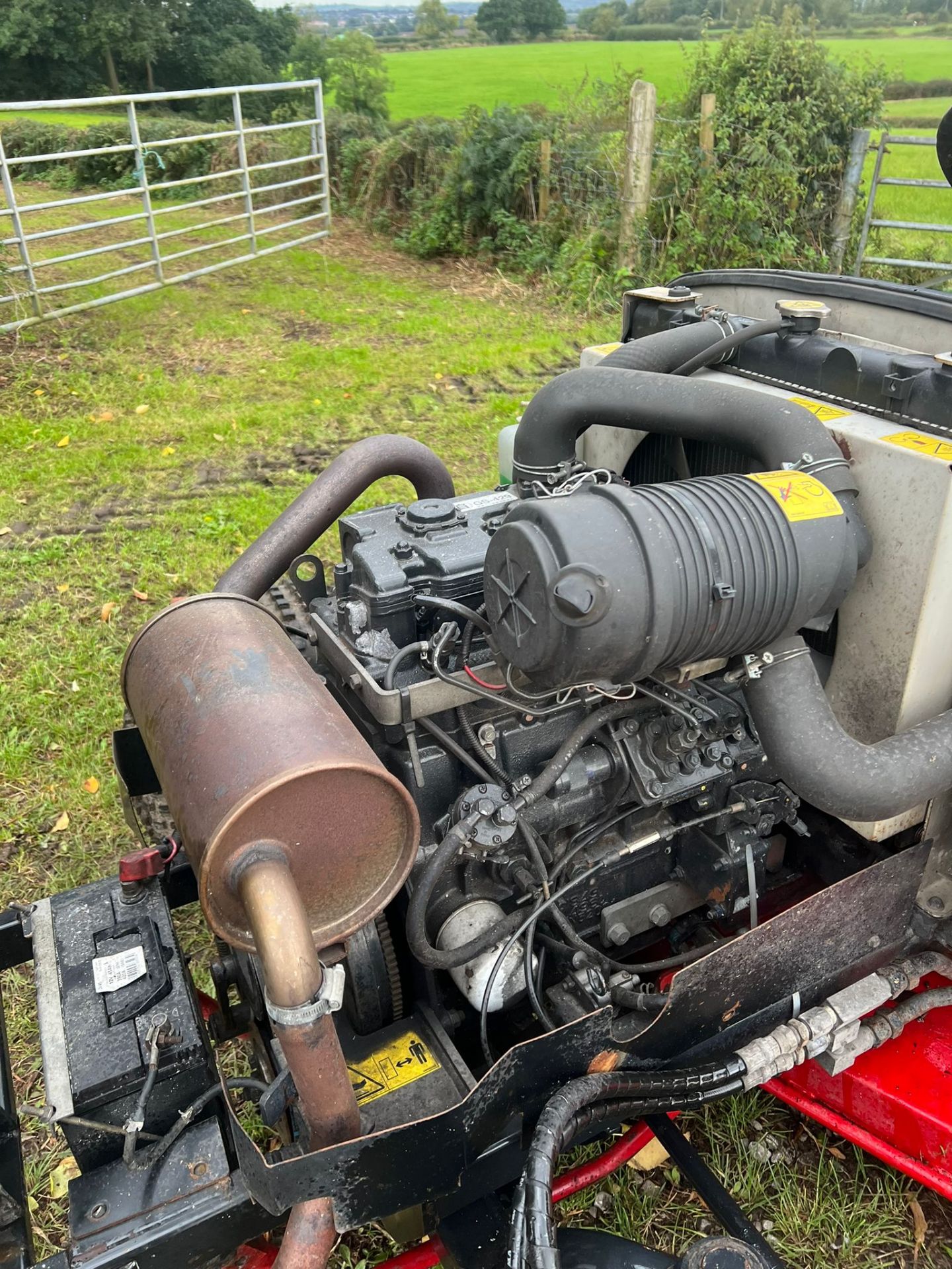 Shibaura SG280 Bank Ride On Lawn Mower *PLUS VAT* - Image 12 of 16