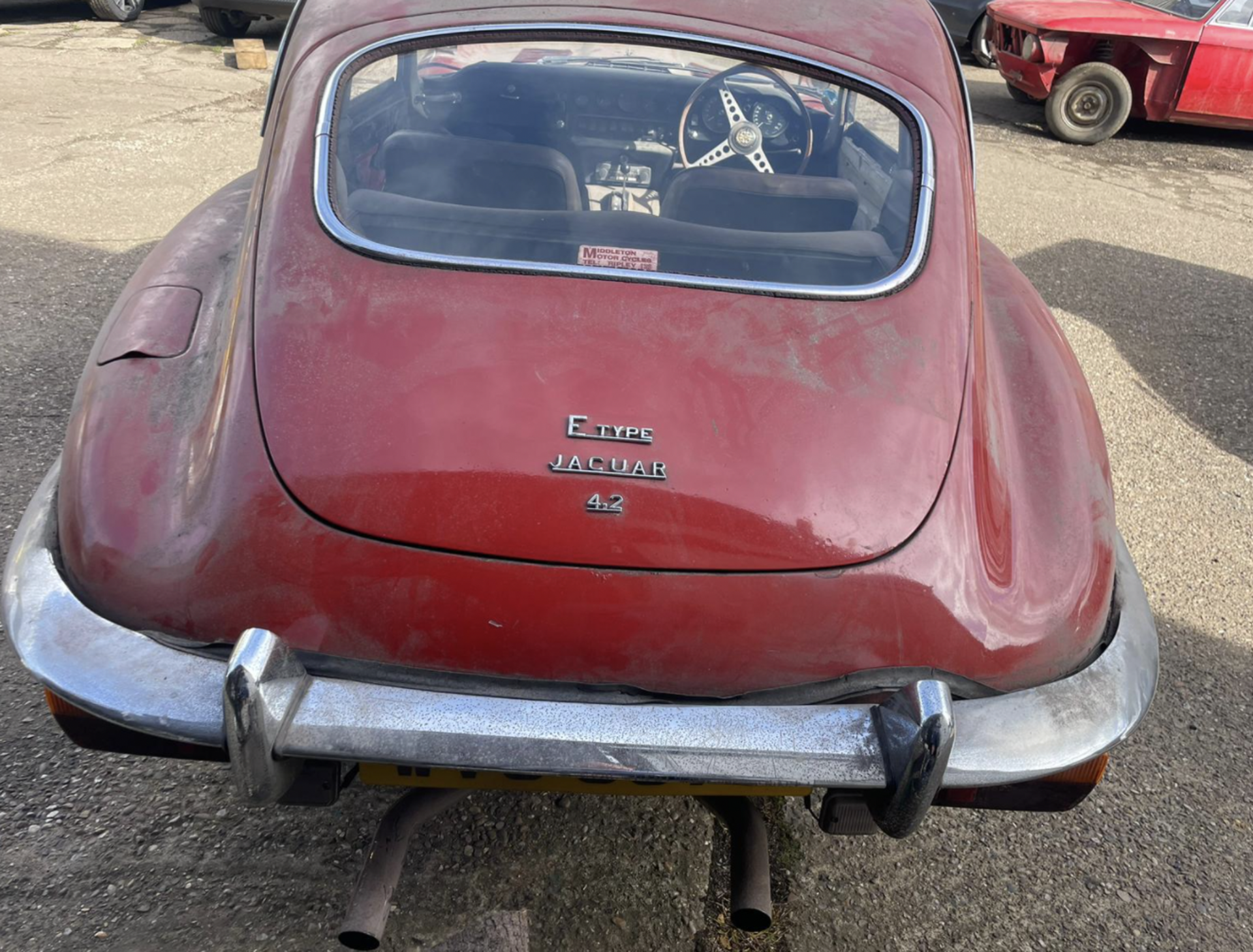 Jaguar E-Type barn find - starts runs and drives - Image 8 of 17