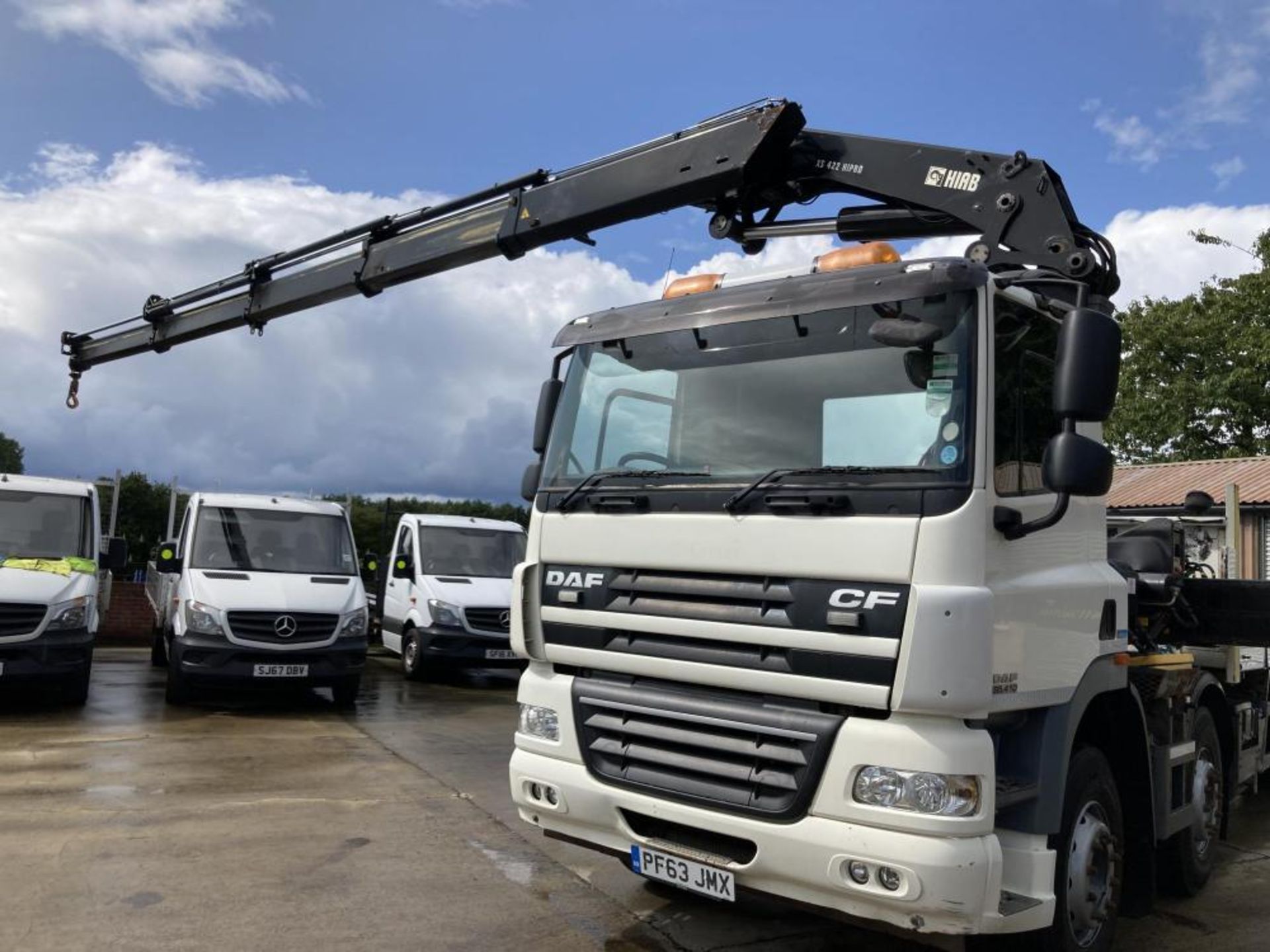 2013 DAF CF 85.410 8X2 32 Ton HIAB FLATBED LORRY WITH HIAB 422XS HI PRO Extension Crane *PLUS VAT* - Image 3 of 25