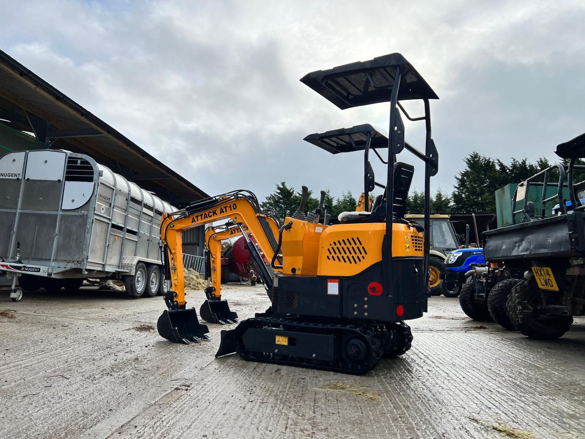 Unused Attack AT10 1 Ton Mini Digger With Blade - Runs Drives And Digs *PLUS VAT* - Image 7 of 17