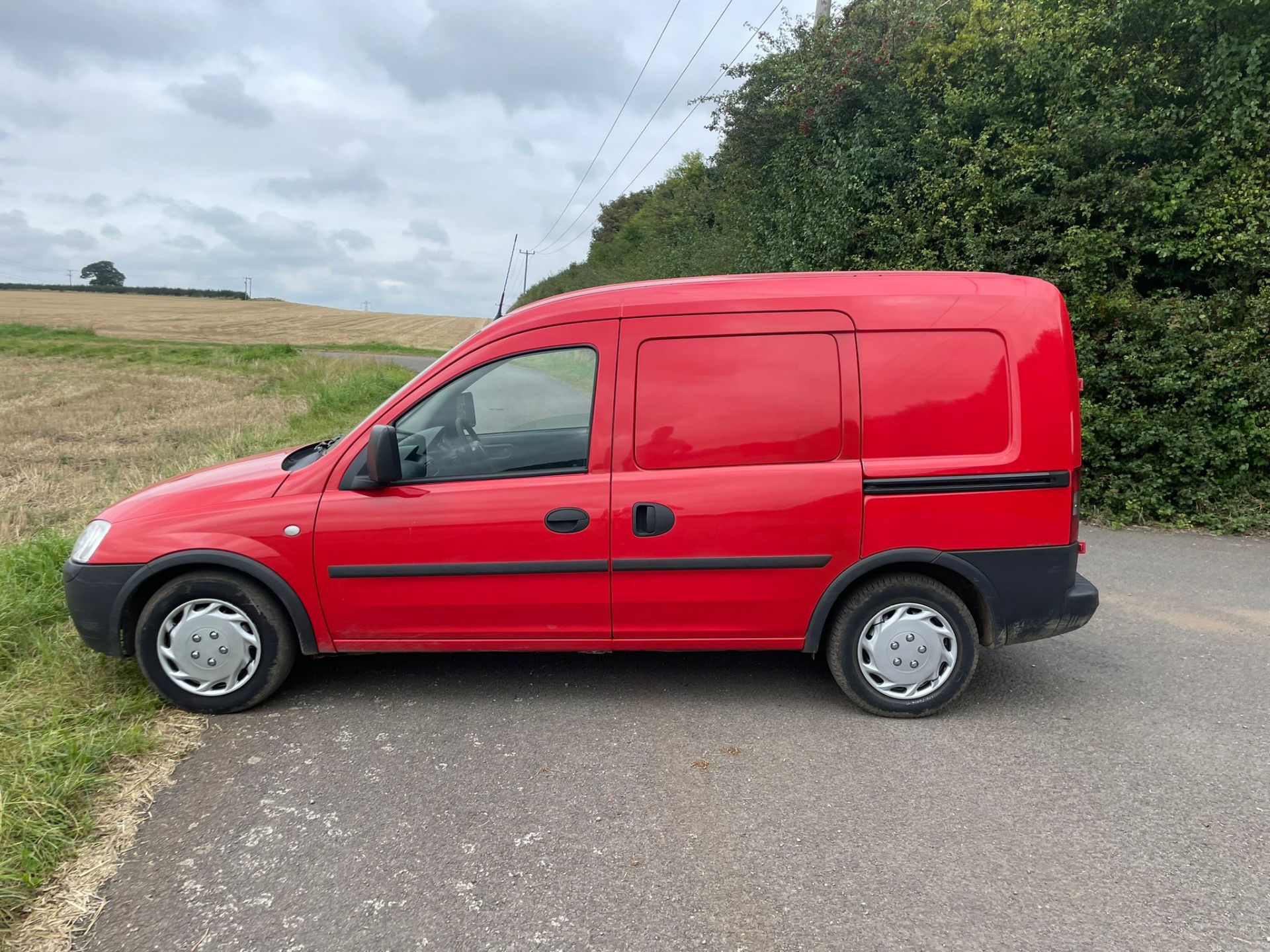 2009/09 REG VAUXHALL COMBO 1700 CDTI 1.2 DIESEL MANUAL PANEL VAN, SHOWING 0 FORMER KEEPERS *NO VAT* - Image 4 of 13