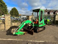 ENDS FROM 7pm TODAY! EX MICRO BREWERY SHIRE 330C 4WD TRACTOR SWEEPER COLLECTOR, MOWERS, MINI DIGGERS, HIGH TIP DUMPERS, GENERATORS