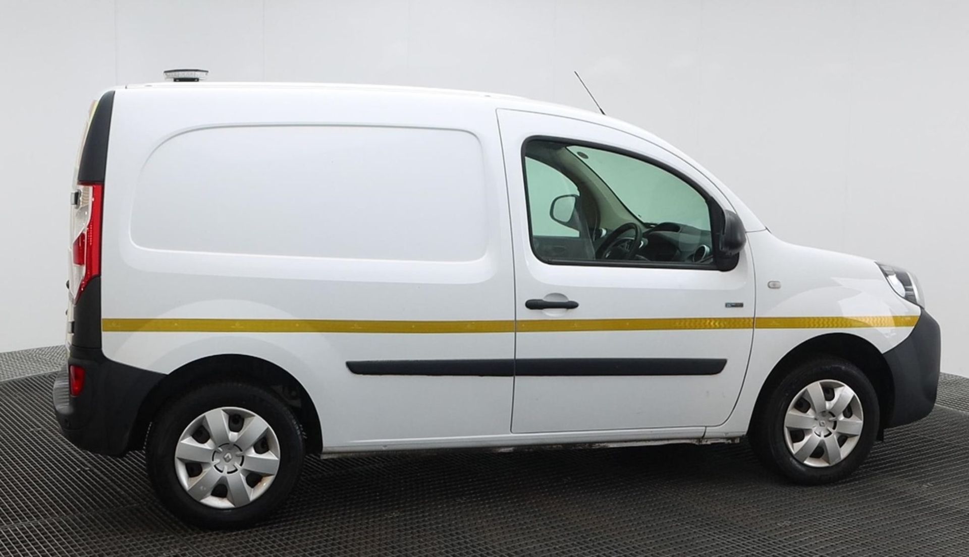 2019 RENAULT KANGOO BUSINESS ML20 I ZE 33 WHITE PANEL VAN *PLUS VAT* - Image 3 of 6