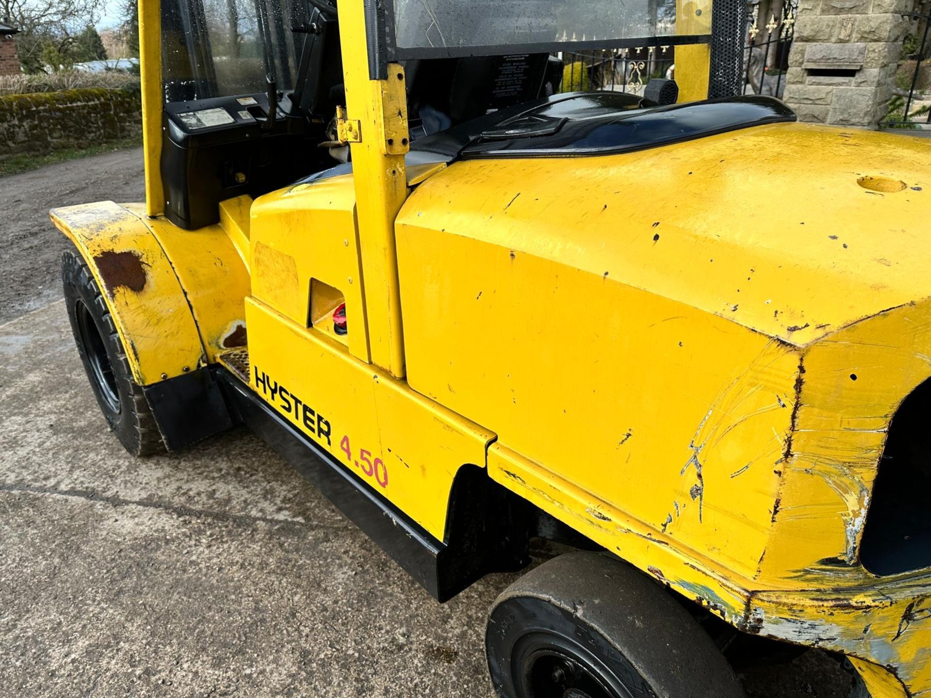 Hyster H4.50XM 4.5 Ton Twin Wheeled Diesel Forklift *PLUS VAT* - Image 10 of 16