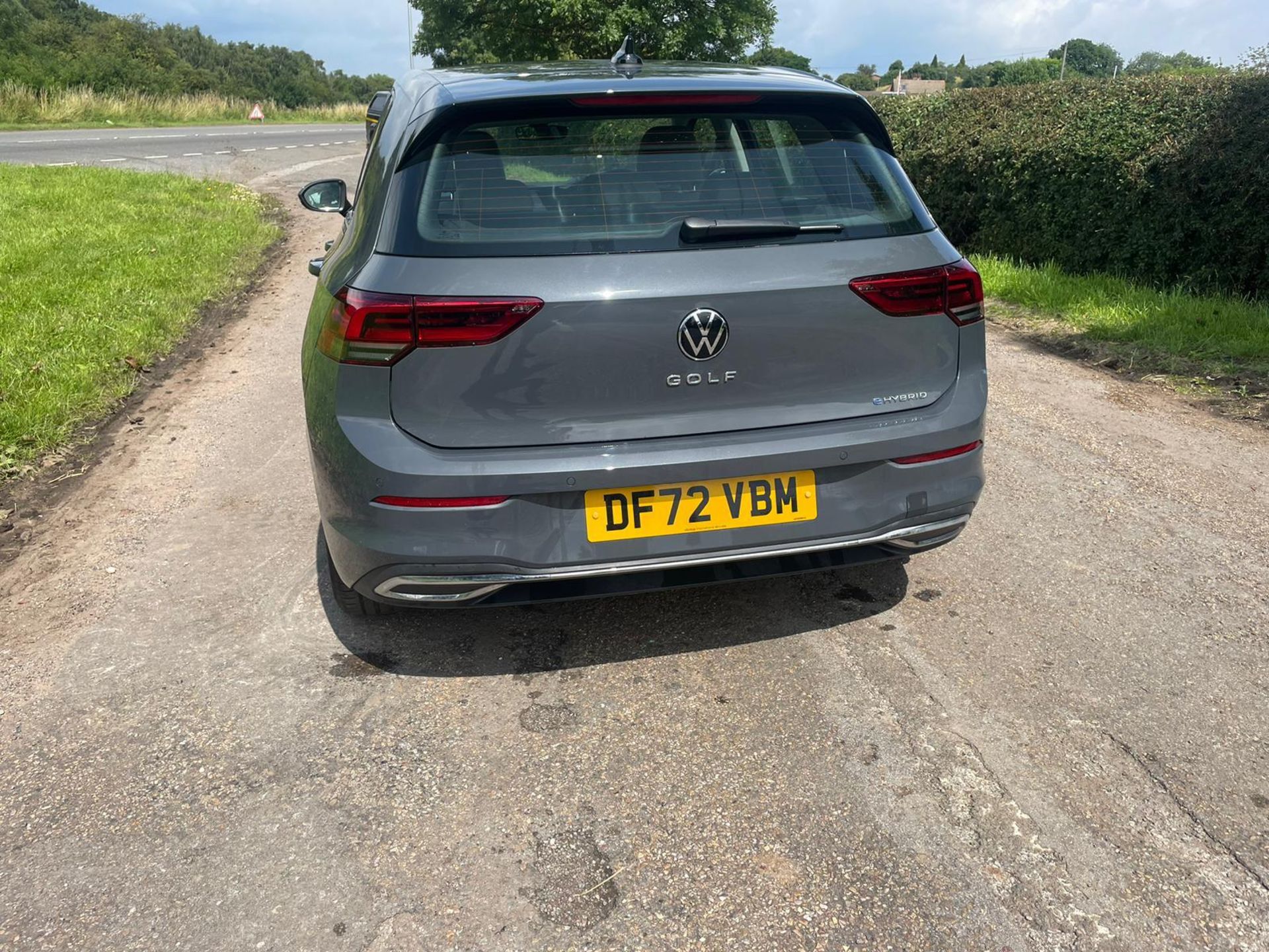 2023 VOLKSWAGEN GOLF STYLE TSI E-HYBRID S-A GREY HATCHBACK *NO VAT* - Image 6 of 32