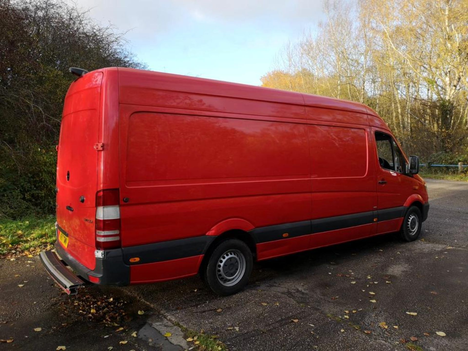 2017 MERCEDES-BENZ SPRINTER 311CDI RED PANEL VAN *NO VAT* - Image 6 of 11