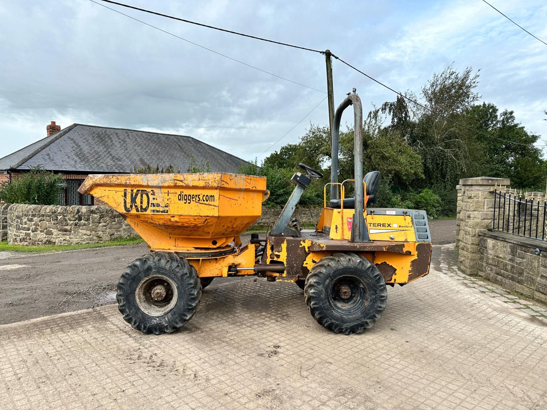 TEREX/BENFORD PS3000 3 TON SWIVEL SKIP DUMPER *PLUS VAT*