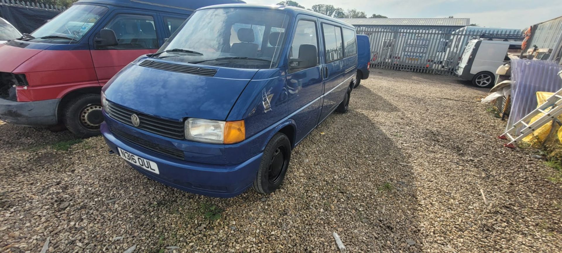 1995 VOLKSWAGEN TRANSPORTER/CARAVELLE 57 D LWB BLUE CAMPER CONVERSION *NO VAT* - Image 3 of 12