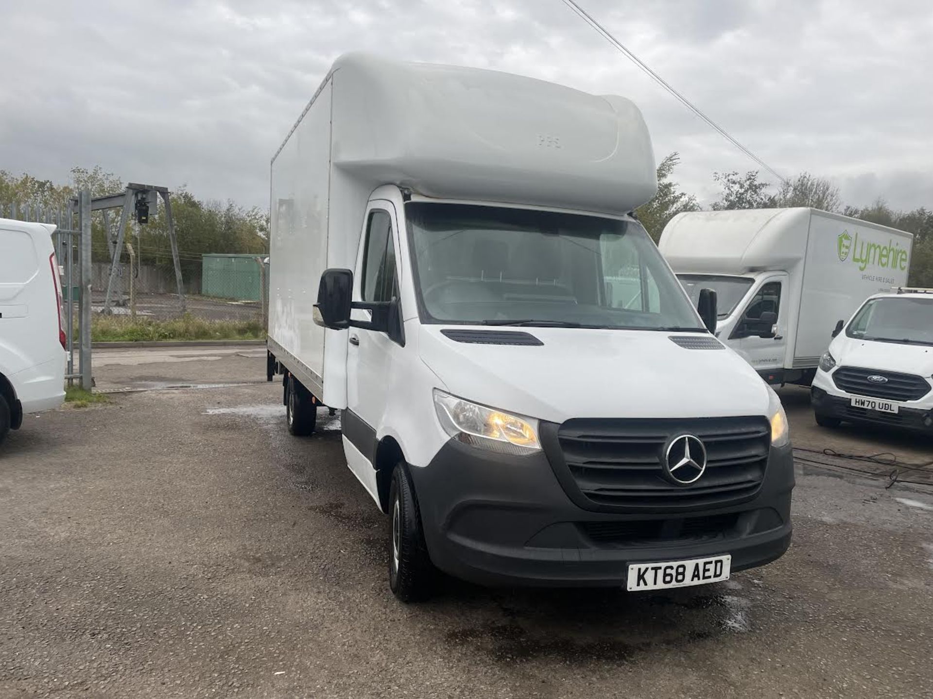 2018 MERCEDES-BENZ SPRINTER 314 CDI WHITE CHASSIS CAB WITH TAIL LIFT *PLUS VAT*