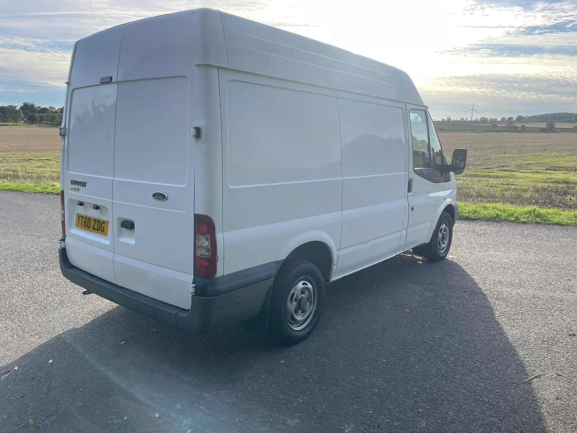 2010 FORD TRANSIT 85 T280M FWD WHITE PANEL VAN *PLUS VAT* - Image 8 of 13