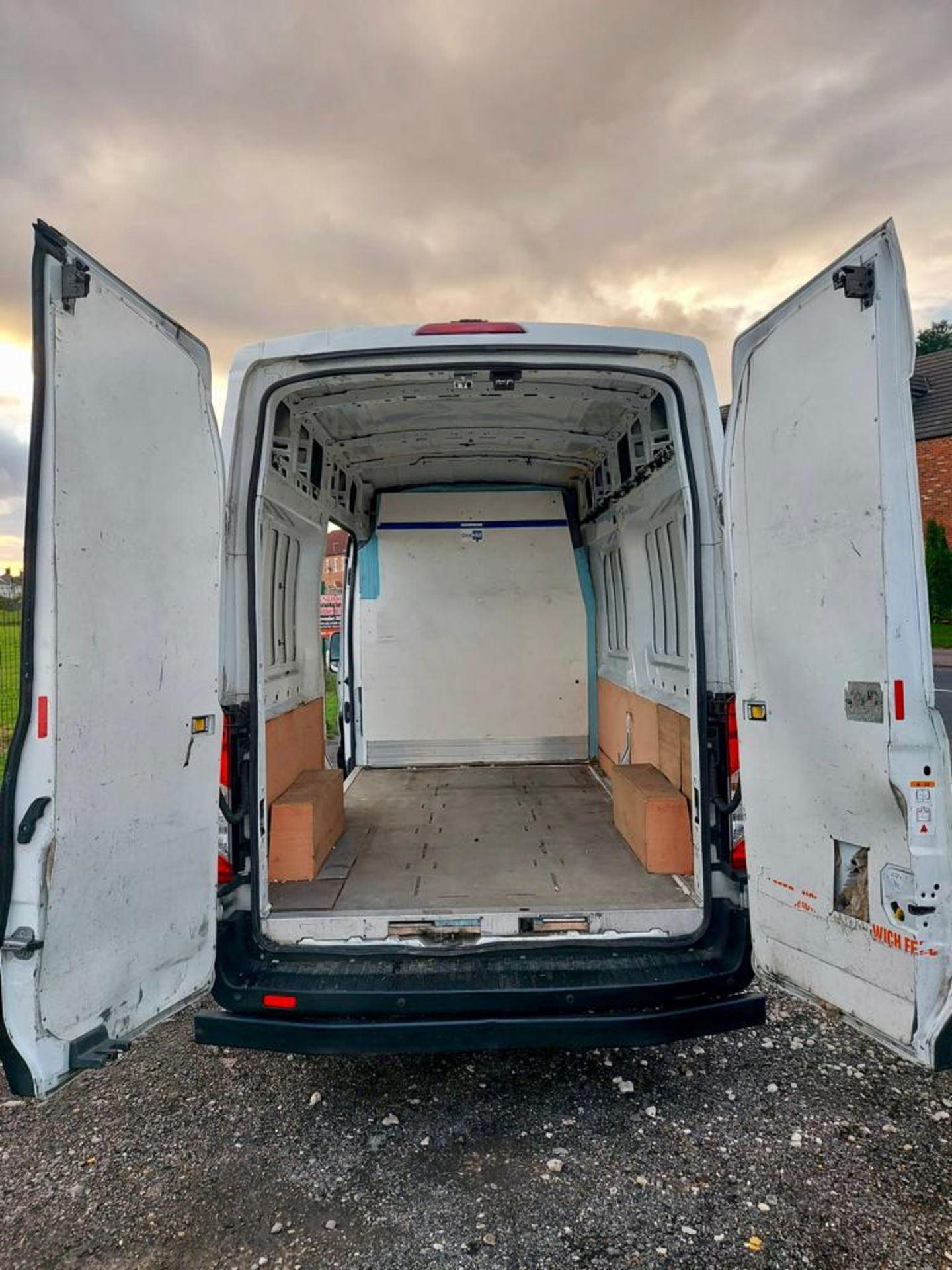 2017 FORD TRANSIT 350 WHITE PANEL VAN *NO VAT* - Image 7 of 15