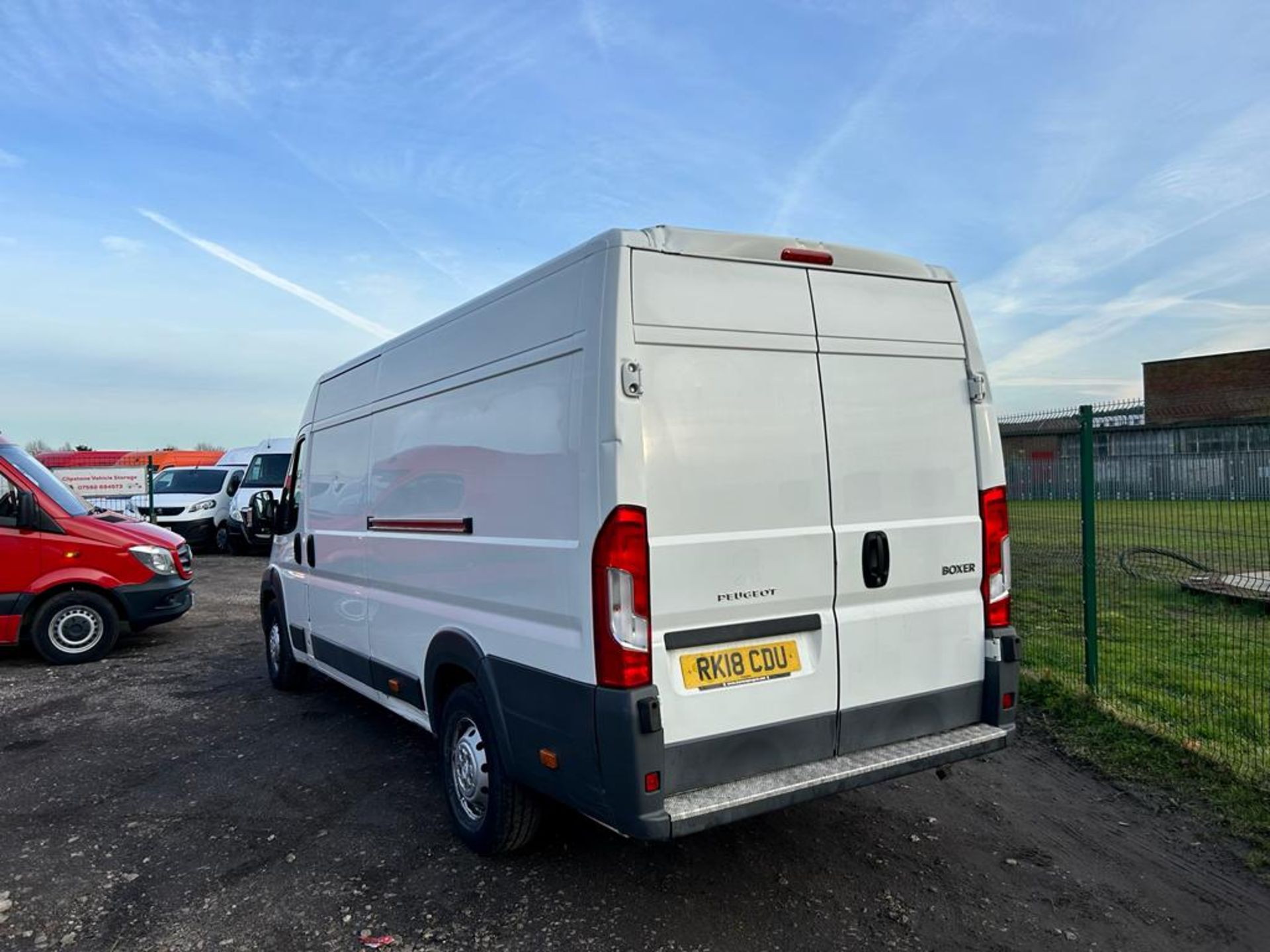 2018 PEUGEOT BOXER 435 L4H2 BLUE HDI WHITE PANEL VAN *NO VAT* - Image 5 of 13