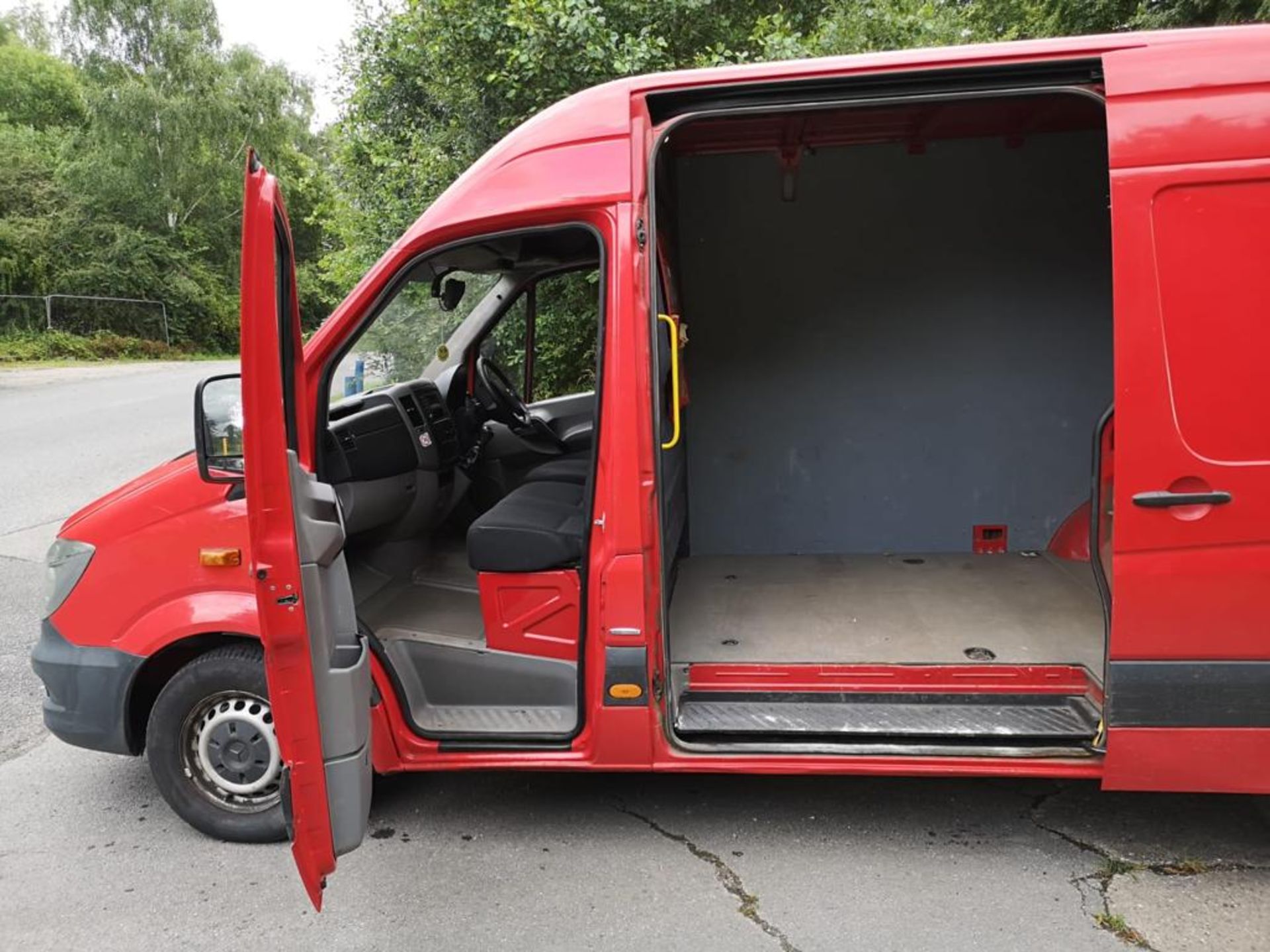 2015 MERCEDES-BENZ SPRINTER 310 CDI RED PANEL VAN *NO VAT* - Image 5 of 14