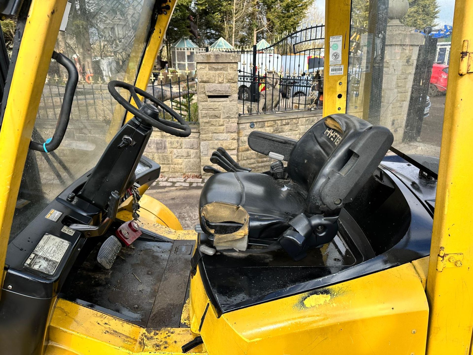 Hyster H4.50XM 4.5 Ton Twin Wheeled Diesel Forklift *PLUS VAT* - Image 13 of 16