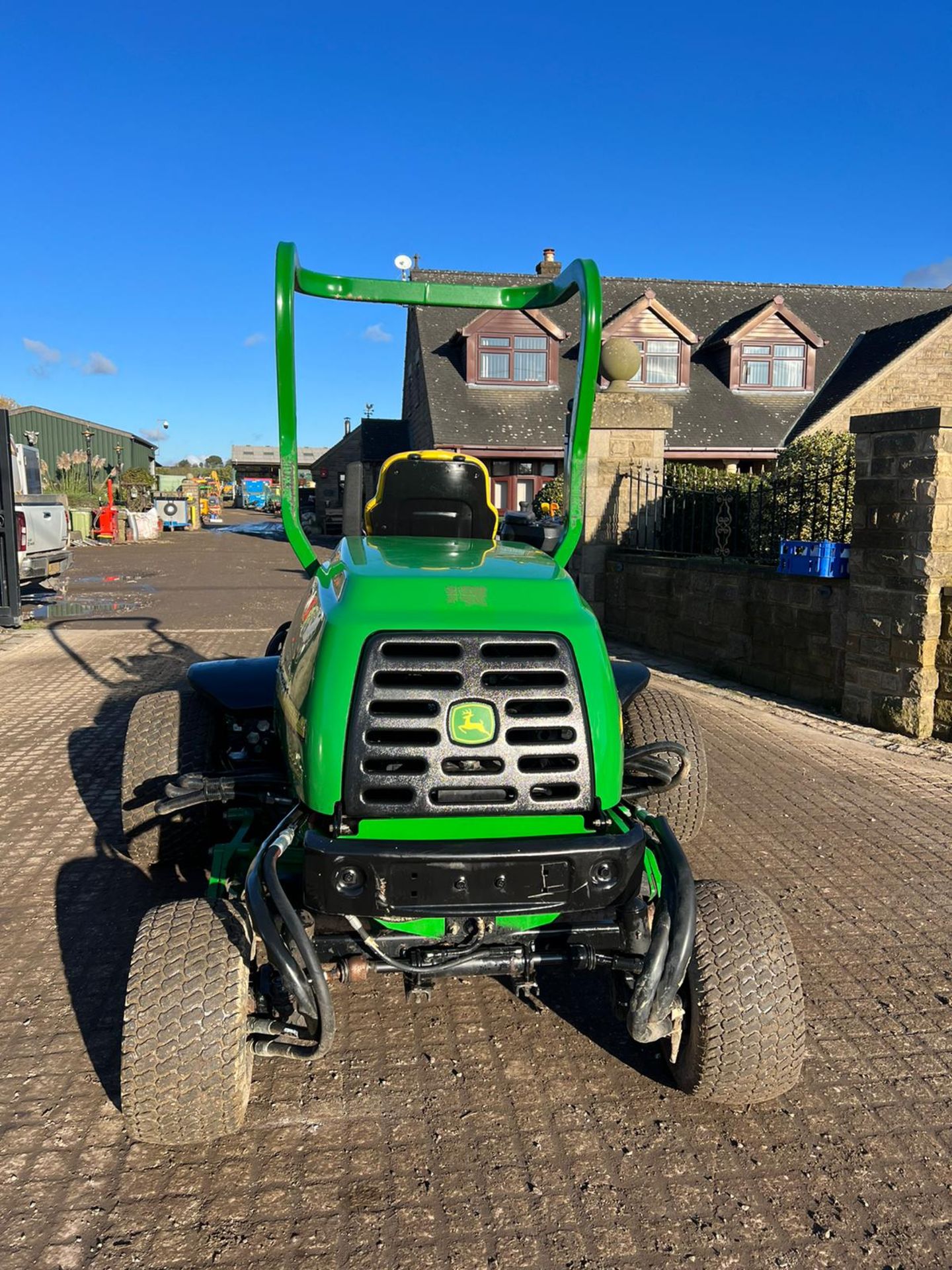 John Deere 8800 4WD Ride On Lawn Mower *PLUS VAT* - Bild 11 aus 18