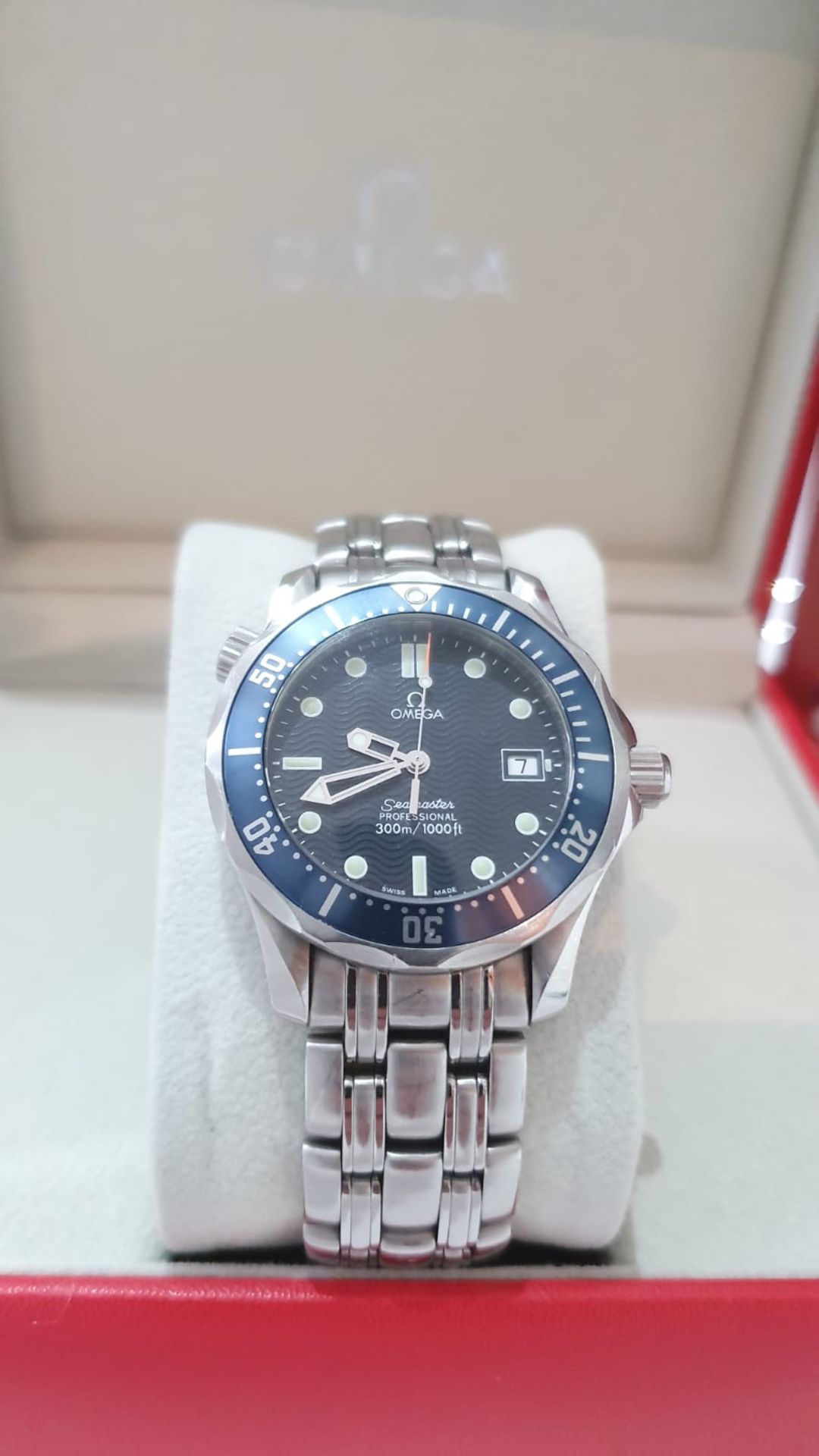 OMEGA SEAMASTER PROFESSIONAL 300m James Bond Navy Blue Wave Dial Swiss Mens Watch - Image 3 of 12