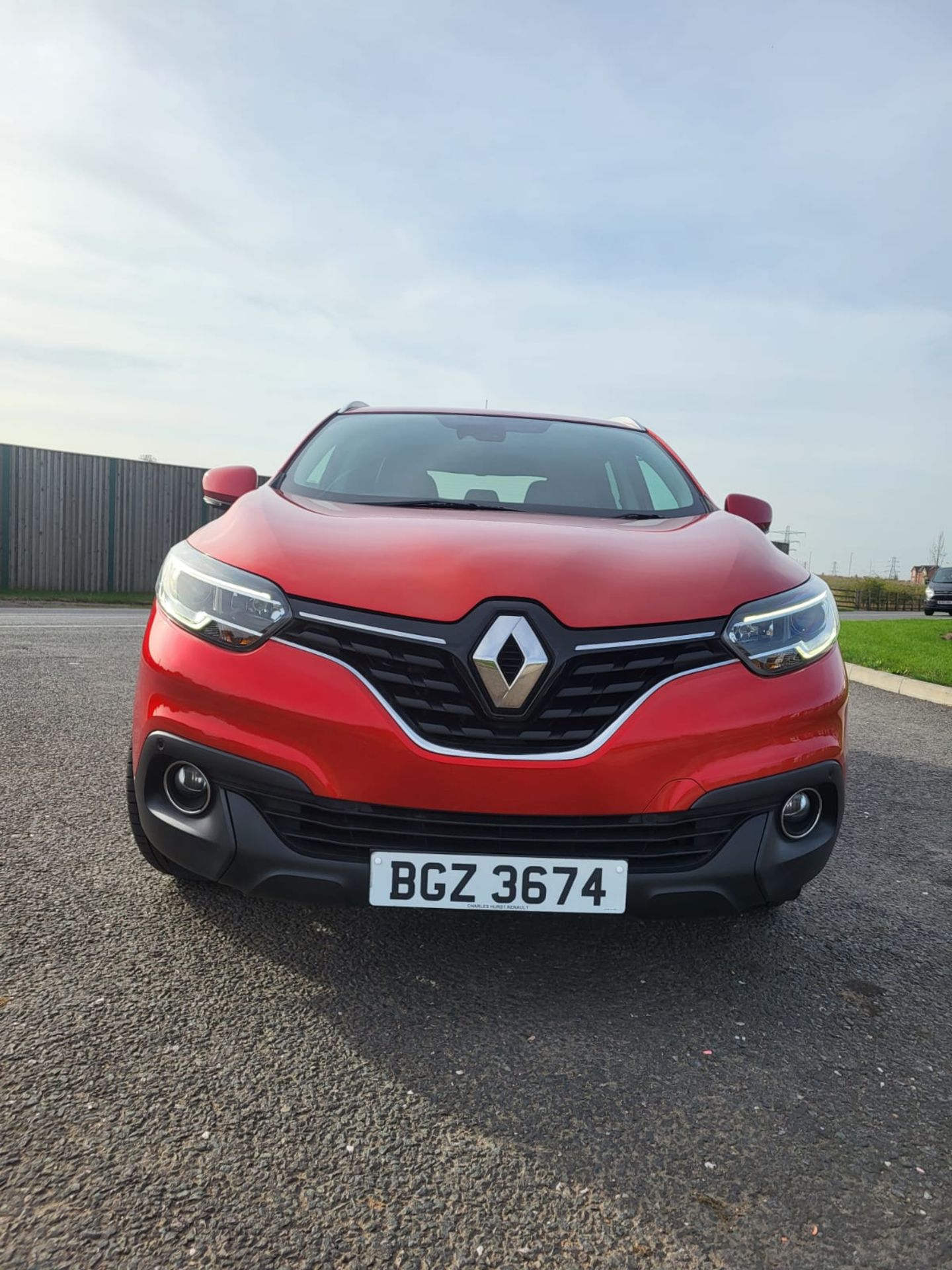 2016 RENAULT KADJAR DYNAMIQUE S NAV TCE RED SUV ESTATE *NO VAT* - Image 2 of 14