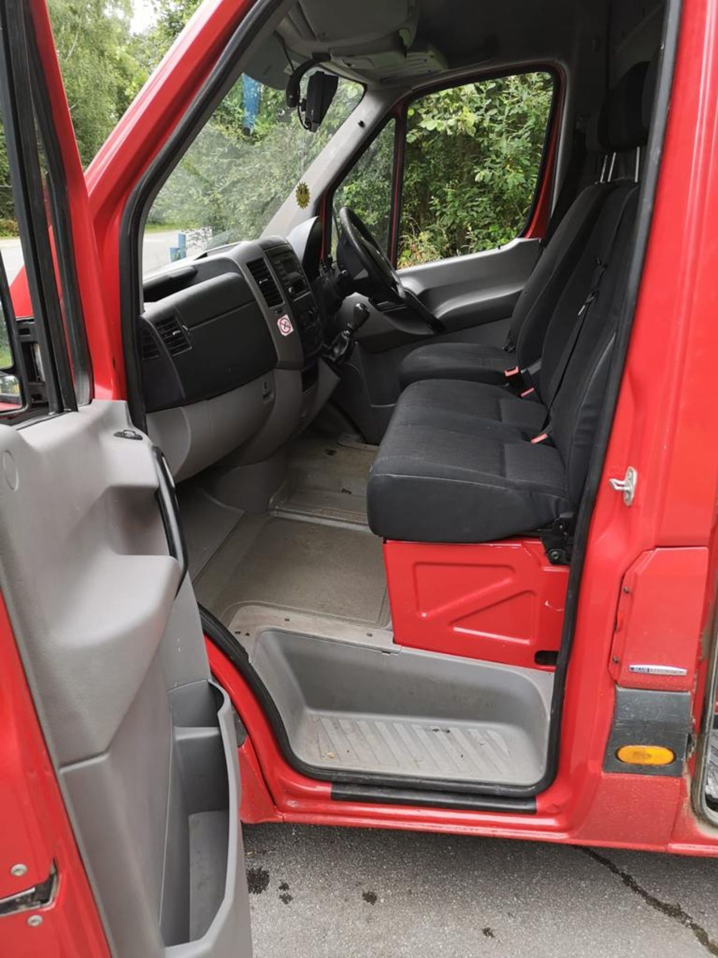 2015 MERCEDES-BENZ SPRINTER 310 CDI RED PANEL VAN *NO VAT* - Image 6 of 14