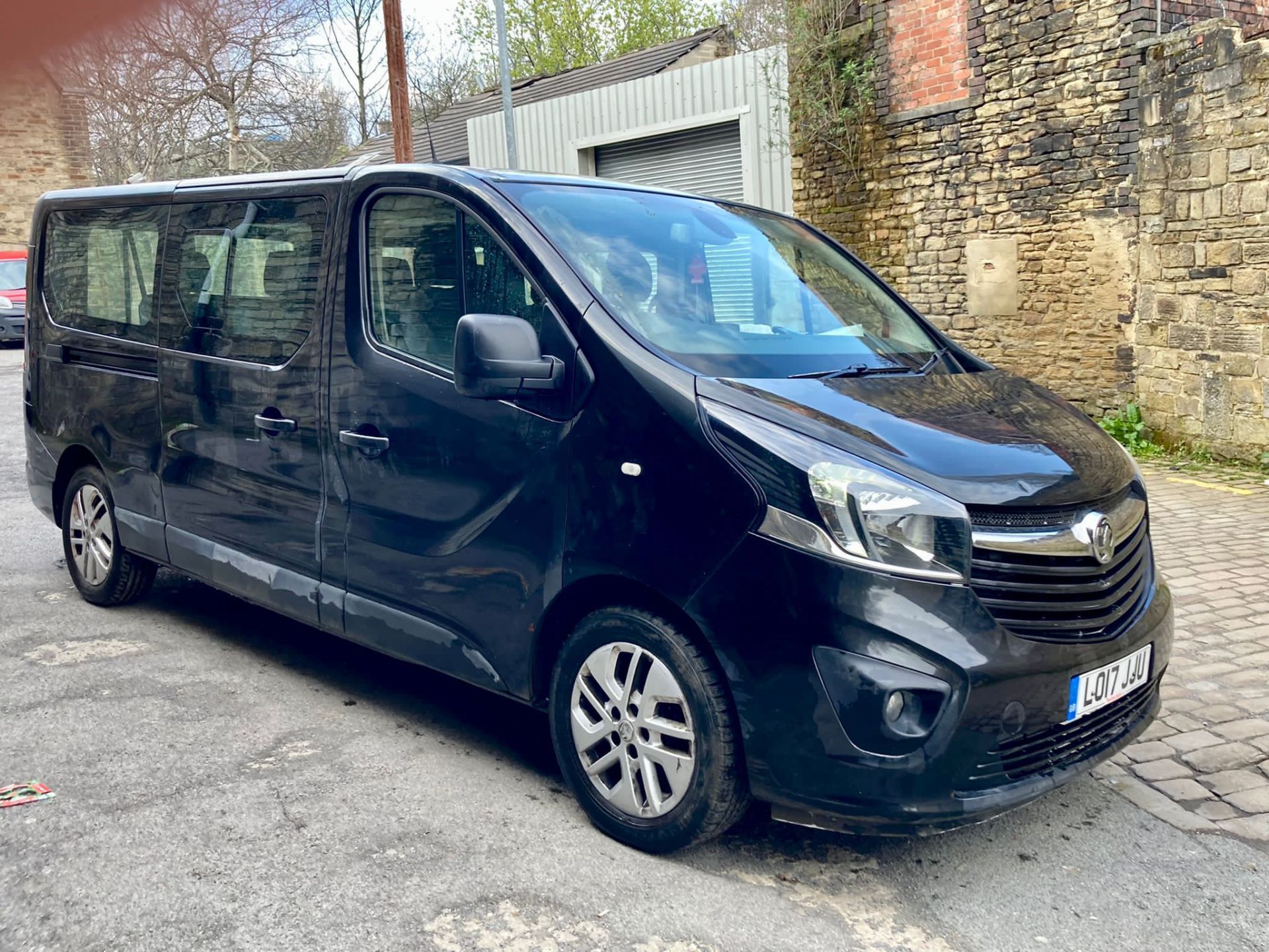 2017 VAUXHALL VIVARO 2900 COMBI CDTI BT S/S BLACK VAN DERIVED CAR *NO VAT*