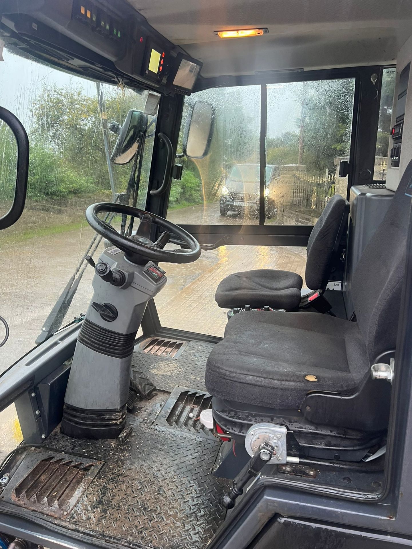 2017 Schmidt Swingo 200+ Road Sweeper *PLUS VAT* - Image 12 of 16