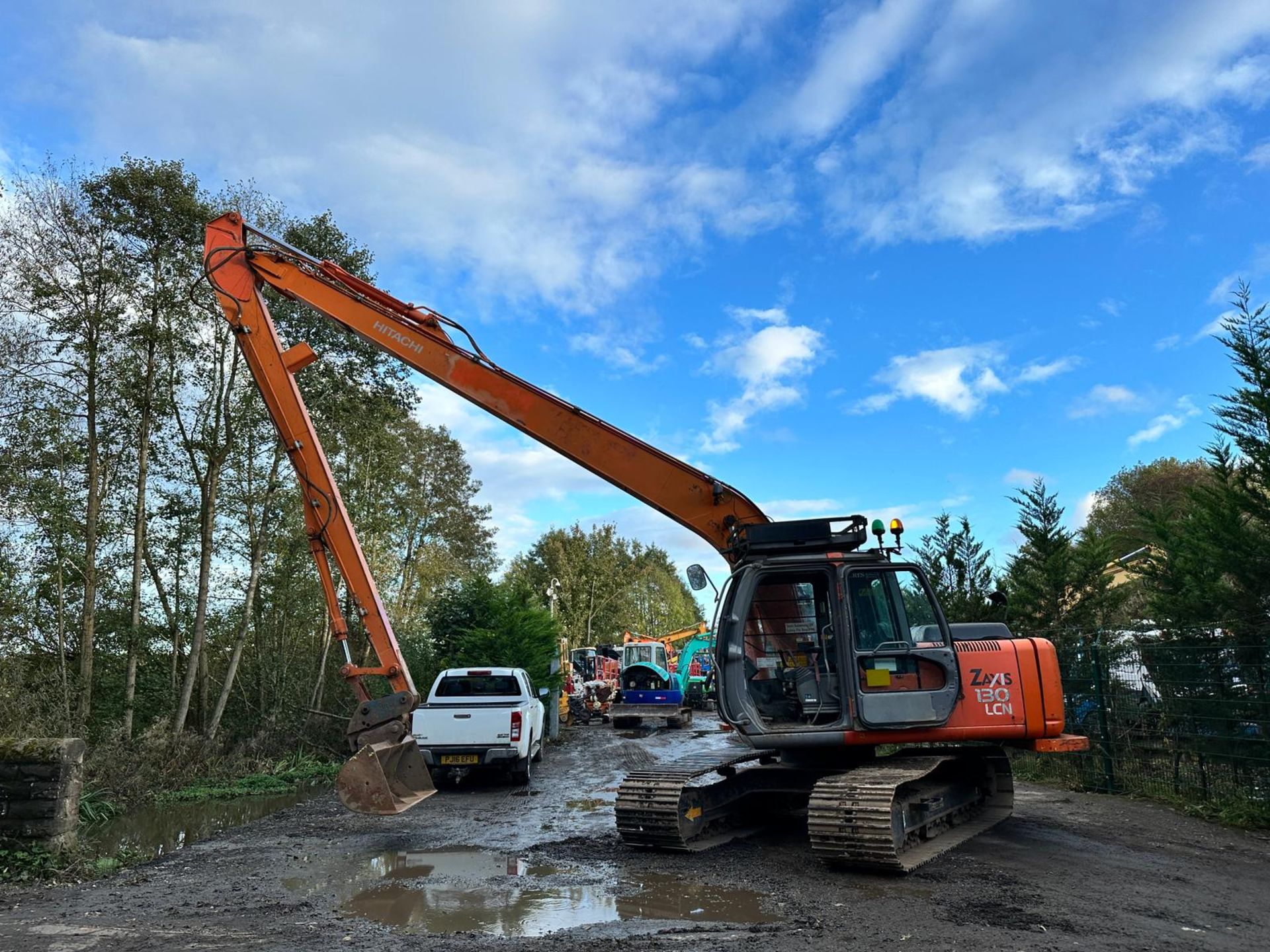 2006 HITACHI ZX130LCN LONG REACH EXCAVATOR *PLUS VAT* - Image 2 of 29